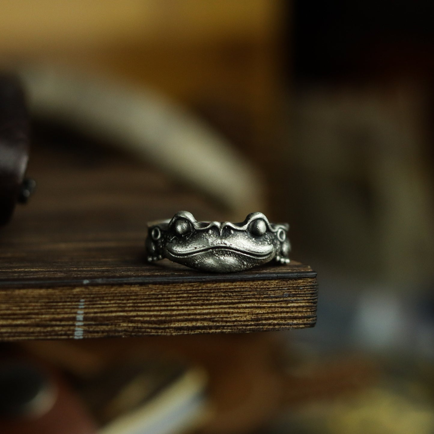 Frog Ring Frog Prince 925 Silver Ring,Silver Frog Ring,Animal Spirit Ring,Streetwear Ring,frog figurine, Creative Ring-Craftsman made - SATANHORN