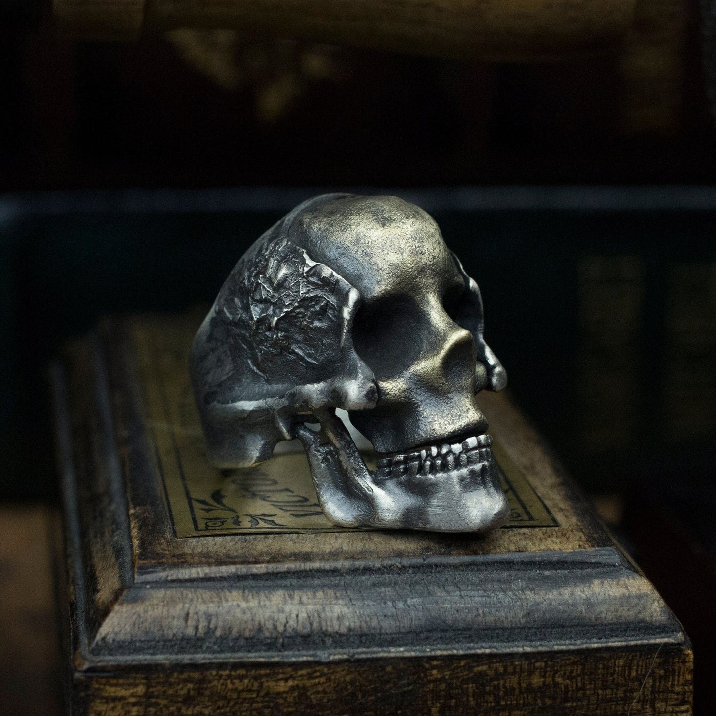 Skull ring brass inlaid 925 Silver Ring, worn skull warrior mask ring - Craftsman made