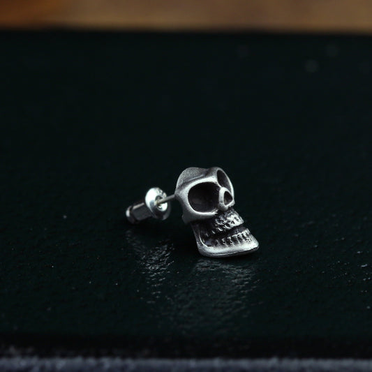 Skull earrings jewelry