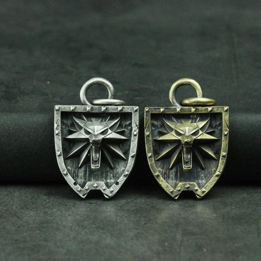 Wolf Head Shield 925 Silver Necklace Pendant, Silver Accessories, Silver Wolf Personality Necklace Pendant-craftsman made