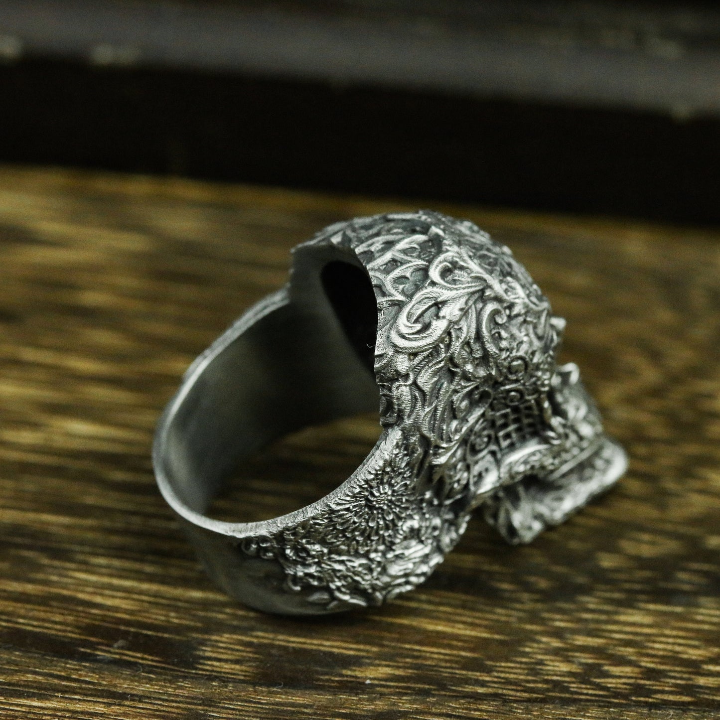 Textured carved skull 925 silver ring, pattern skull ring, unique skull, handmade personalized ring - Craftsman made - SATANHORN