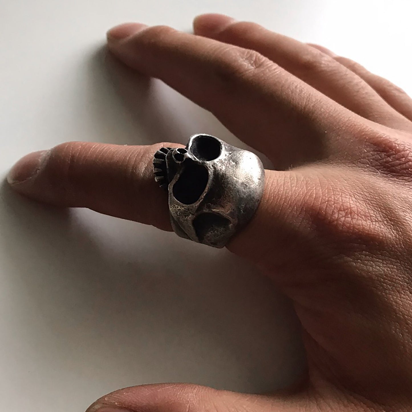 925 sterling silver Skull ring, skull jewelry, sterling silver ring, avant-garde jewelry, silver skull ring