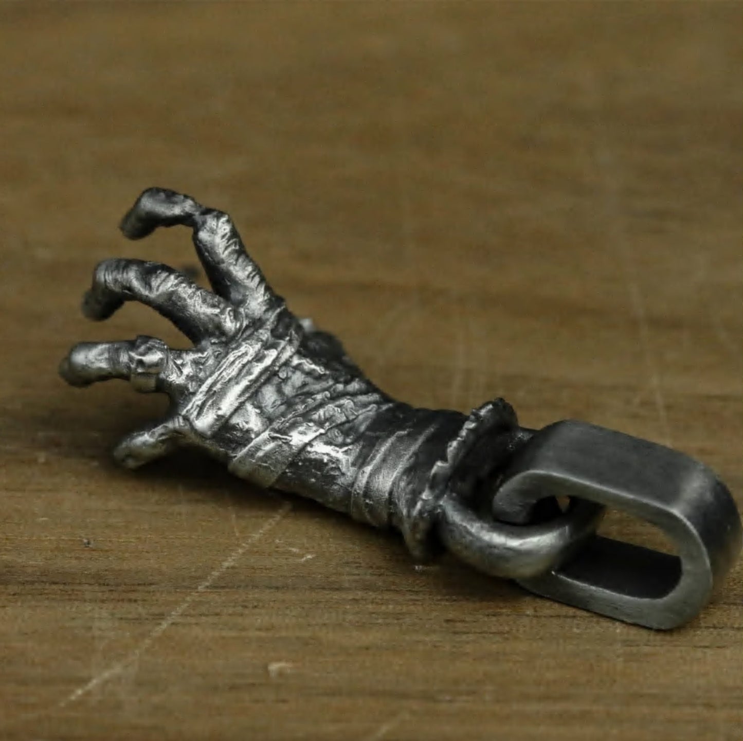 Mummy Hand 925 Silver Pendant Necklace, Ghost Hand Necklace, Bandage Palm Necklace, Horror Ghost Hand, Devil Claw Pendant