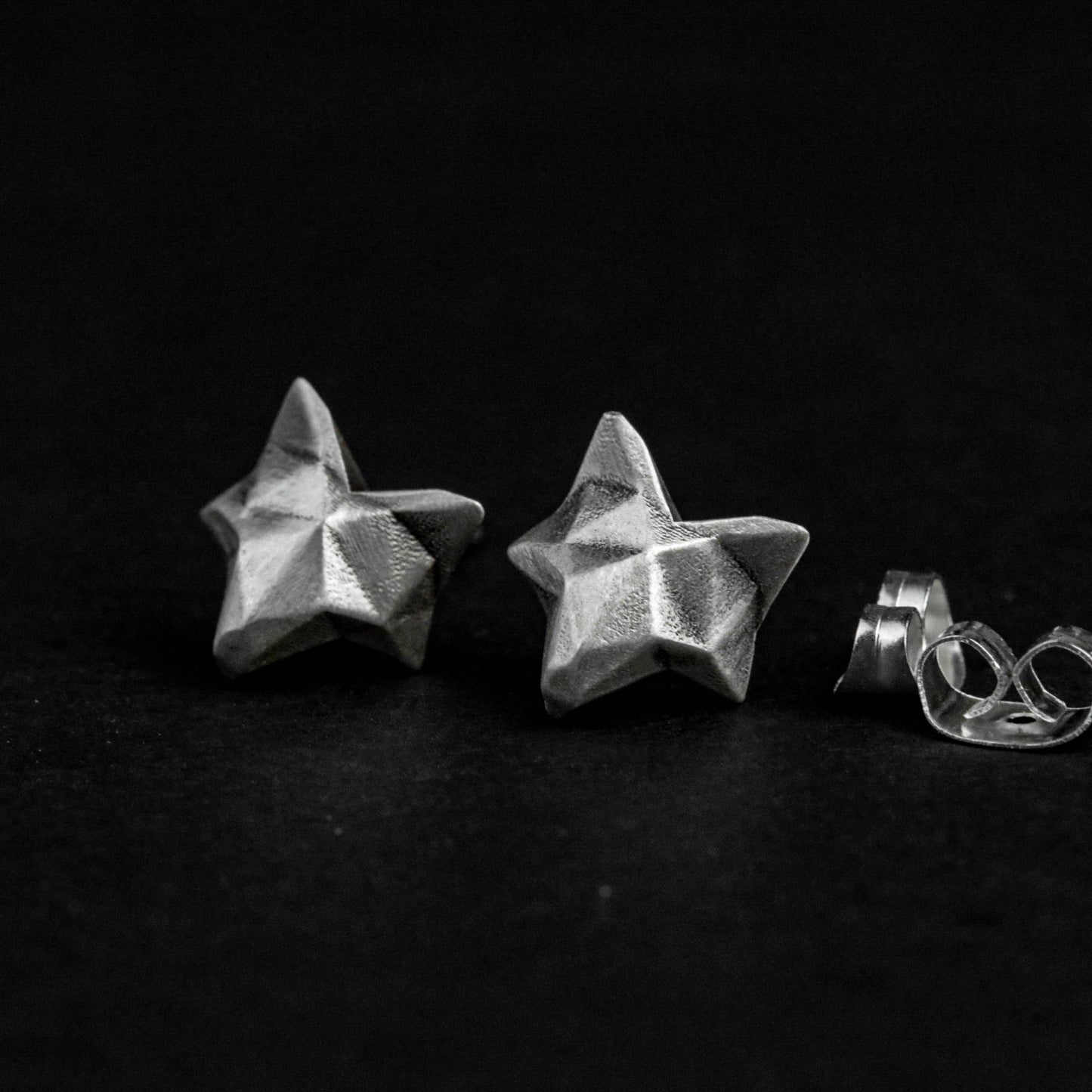 Simple fox 925 silver earrings, small animal silver earrings, forest animals cute minimalist design earrings gift