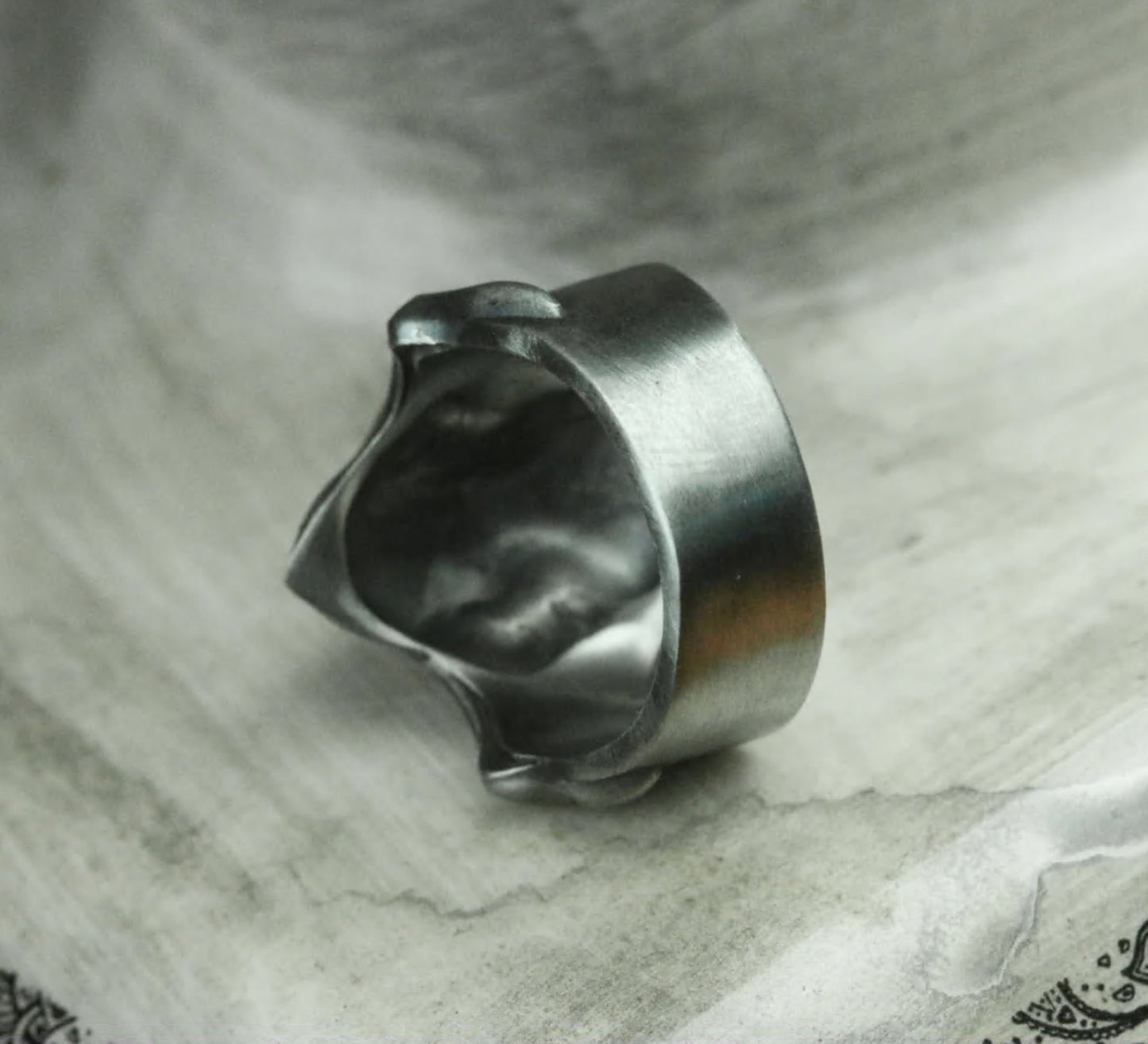 Horror Mask 925 Silver Ring, Gothic Smiley Silver Ring, Disgusting Mask on Finger - SATANHORN
