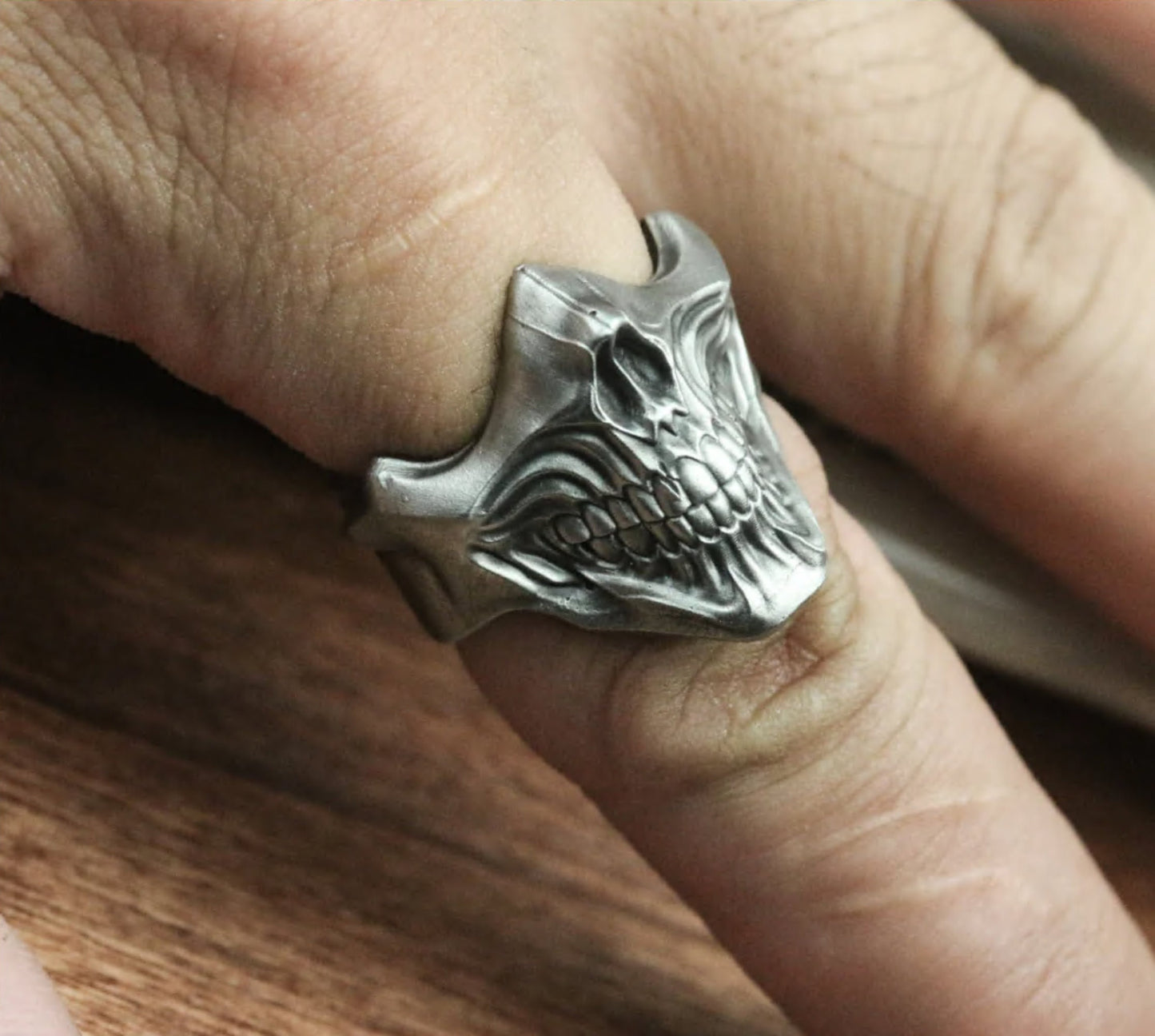 Horror Mask 925 Silver Ring, Gothic Smiley Silver Ring, Disgusting Mask on Finger - SATANHORN