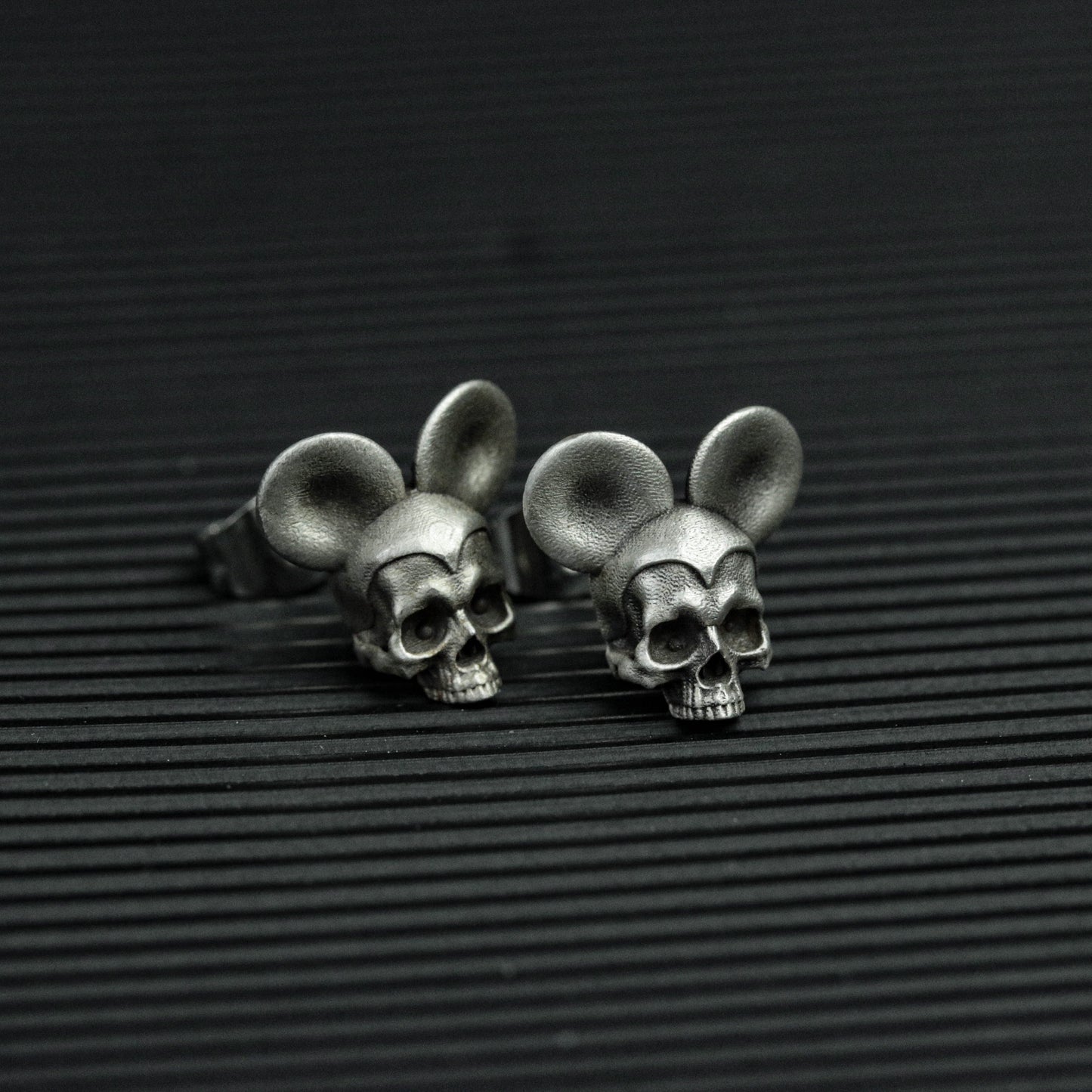 mouse stud earrings, mouse skull, mouse accessories, skull stud earrings, skull accessories,Gifts for Him, Gifts for Men