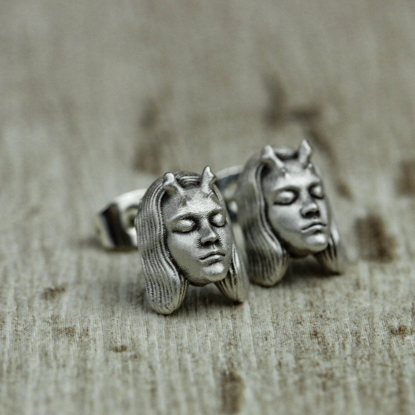 Dragon Girl Stud Earrings, Dragon Stud Earrings, Gifts for Girlfriend, Exquisite Stud Earrings, Small Stud Earrings, Simple Stud Earrings