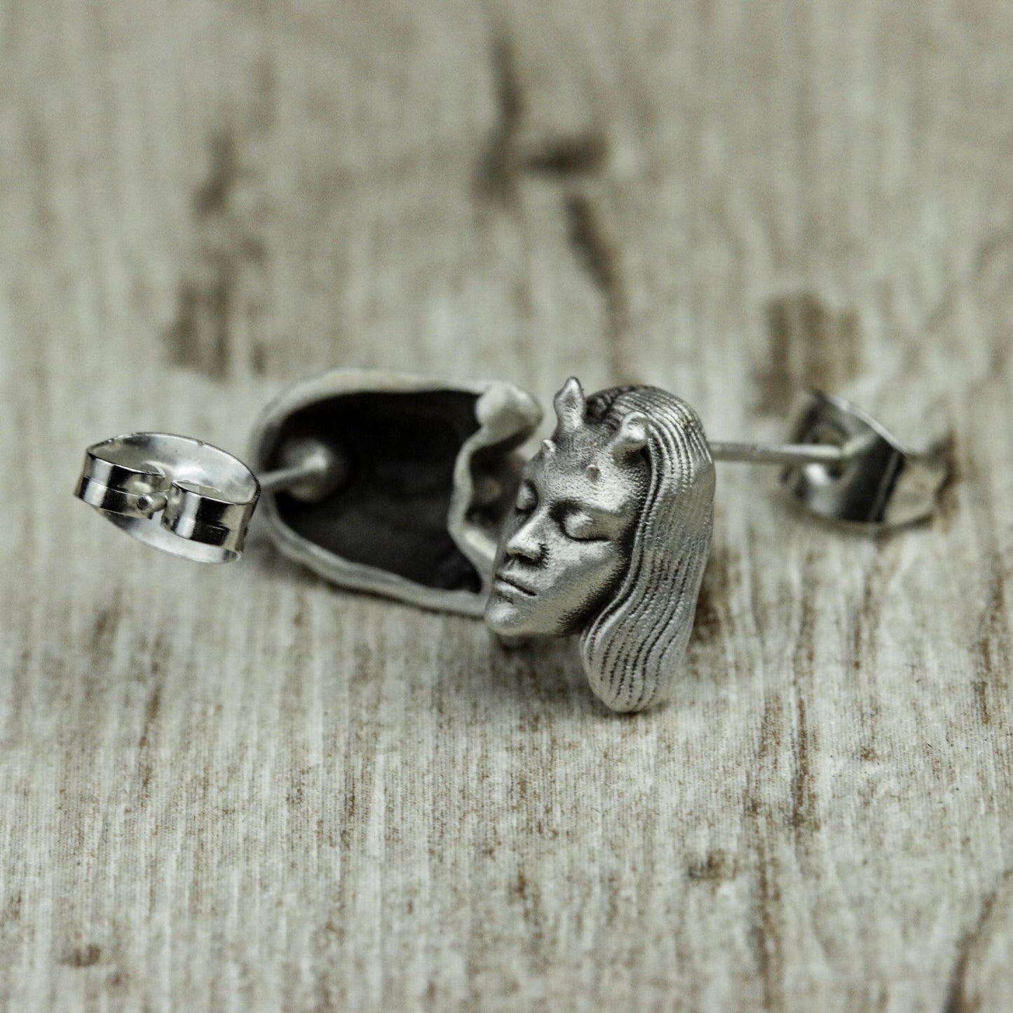 Dragon Girl Stud Earrings, Dragon Stud Earrings, Gifts for Girlfriend, Exquisite Stud Earrings, Small Stud Earrings, Simple Stud Earrings