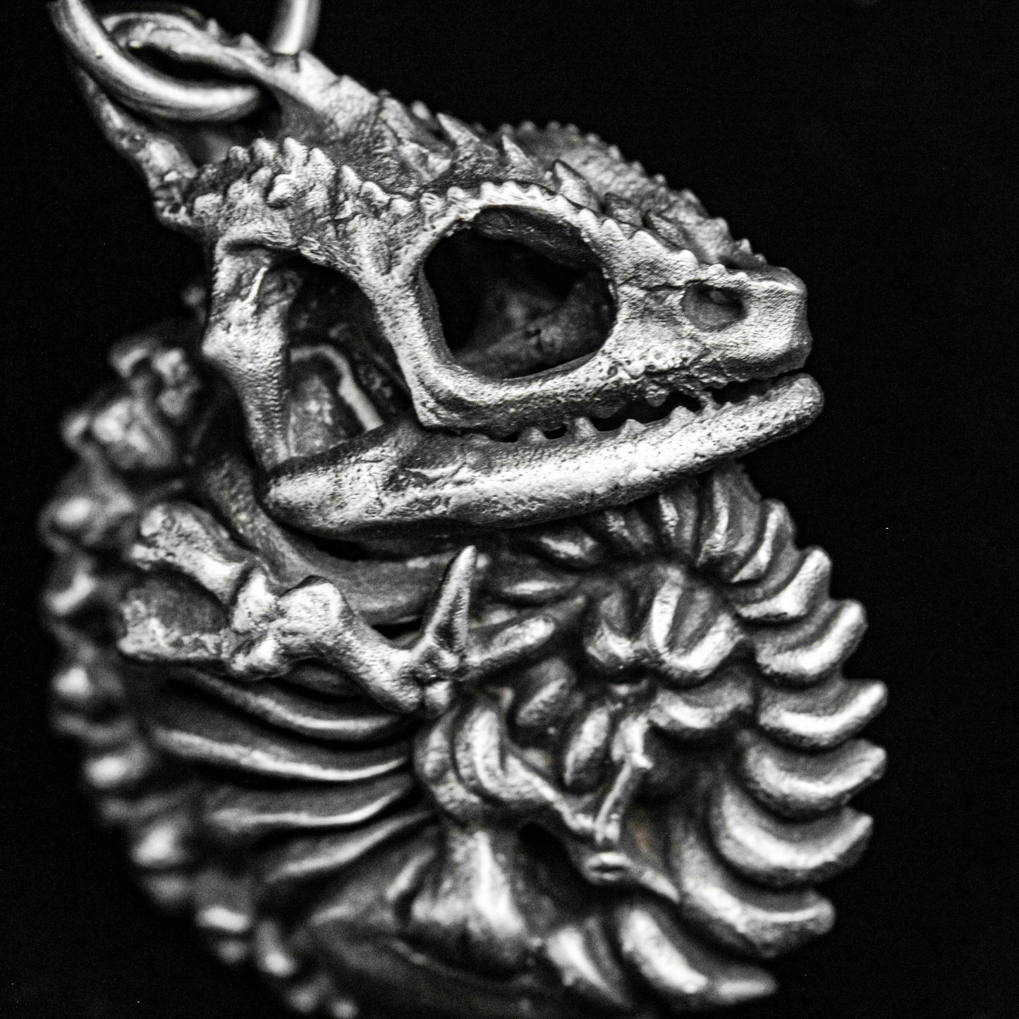 Lizard Silver Pendant - Chameleon Pendant - Gothic Silver Pendant - Alien Necklace Skull Spine Round Necklace - Handmade Custom Pendant