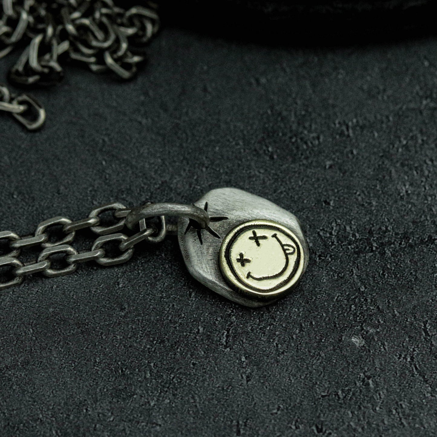 Nirvana Smiley pendant