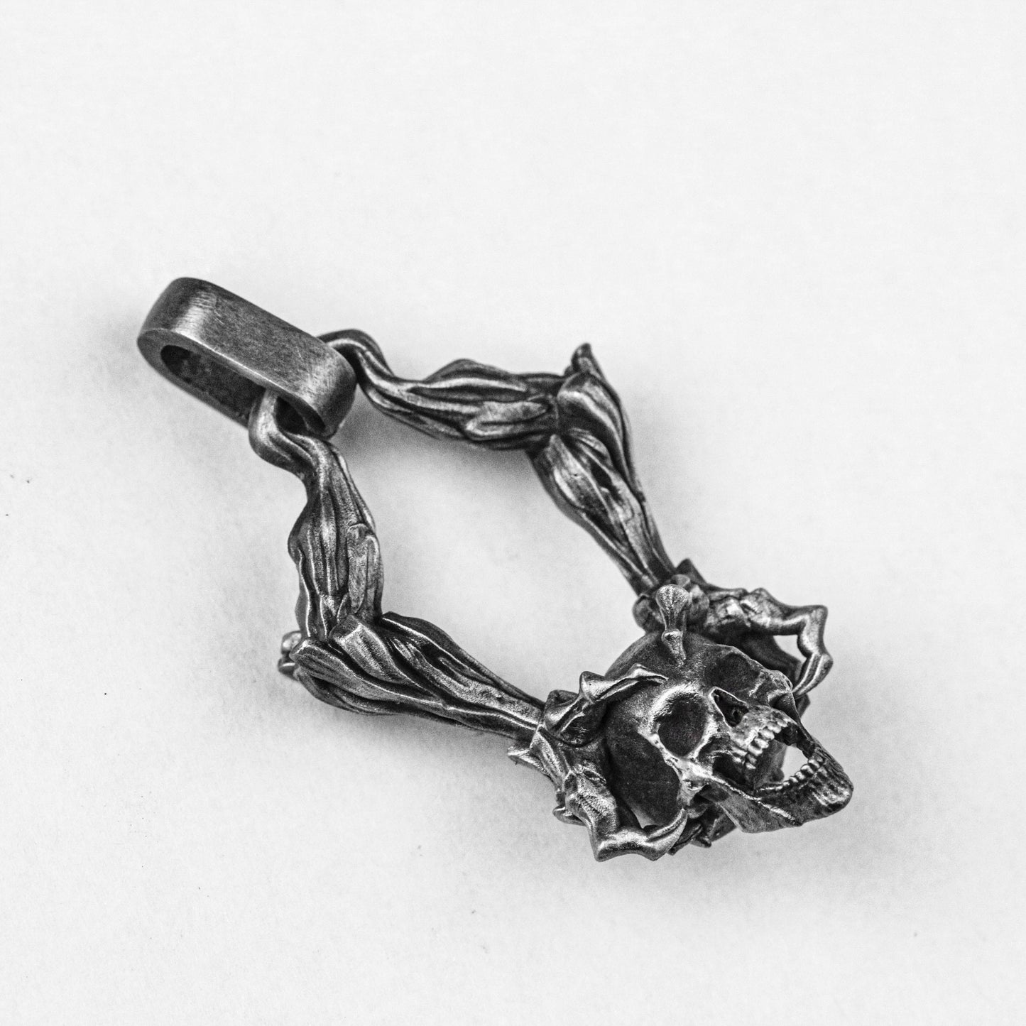 Tear Skull Silver Pendant-Dark Wood Spirit Necklace-Devil Claw Ghost Hand Steel Hand Skull Amulet 925 Necklace