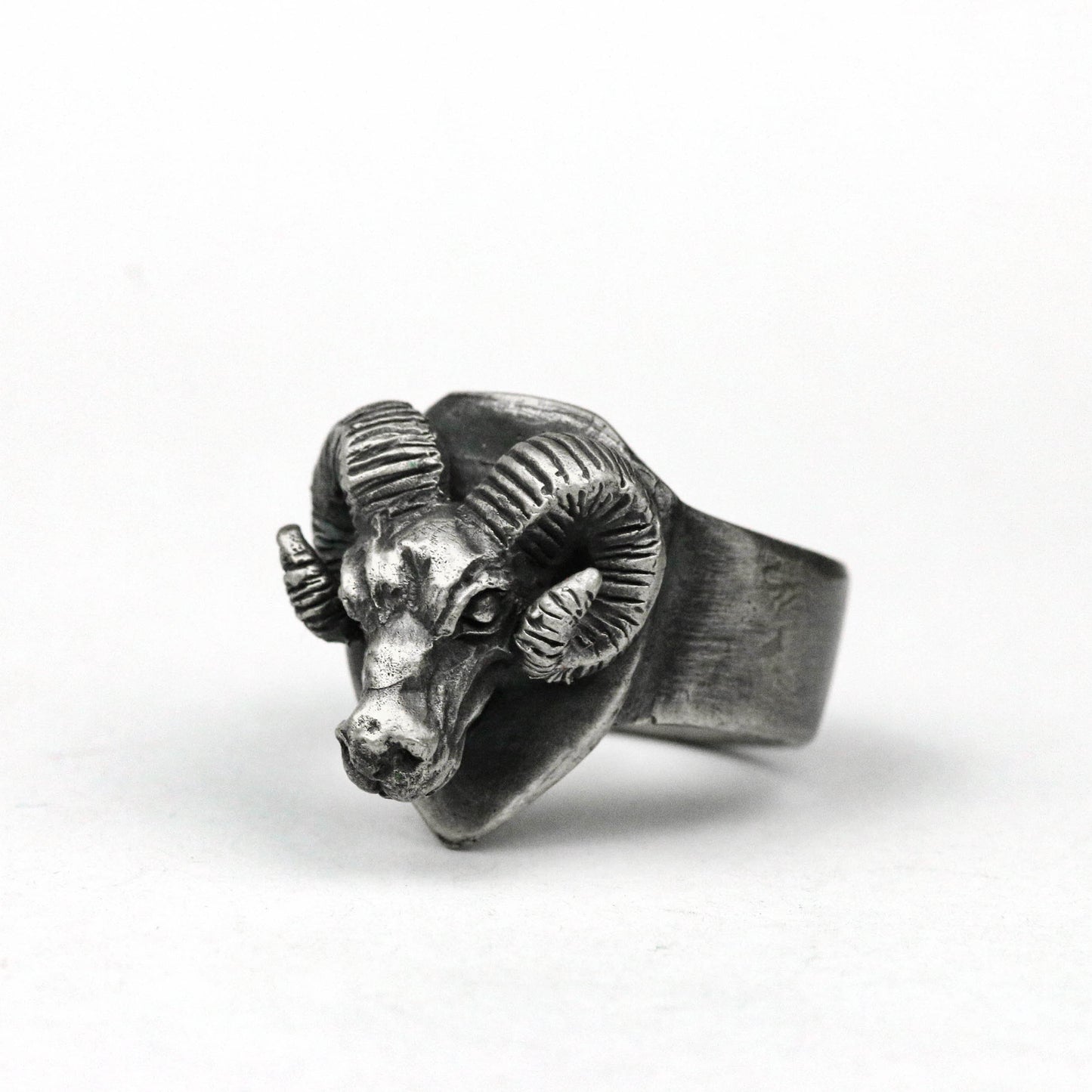 925 silver aries men's ring, rams head silver men's ring, zodiac bohemian men's ring, animal silk men's jewelry, men's ring Ram ring