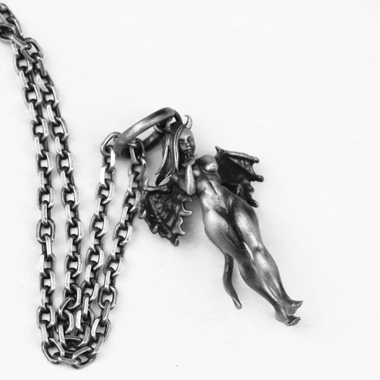 925 silver Demon pendant Retro Evil Angel Wings Pendant Necklace Demon Fallen Angel Goddess Gothic Wings Guardian Angel With Wings Jewelry