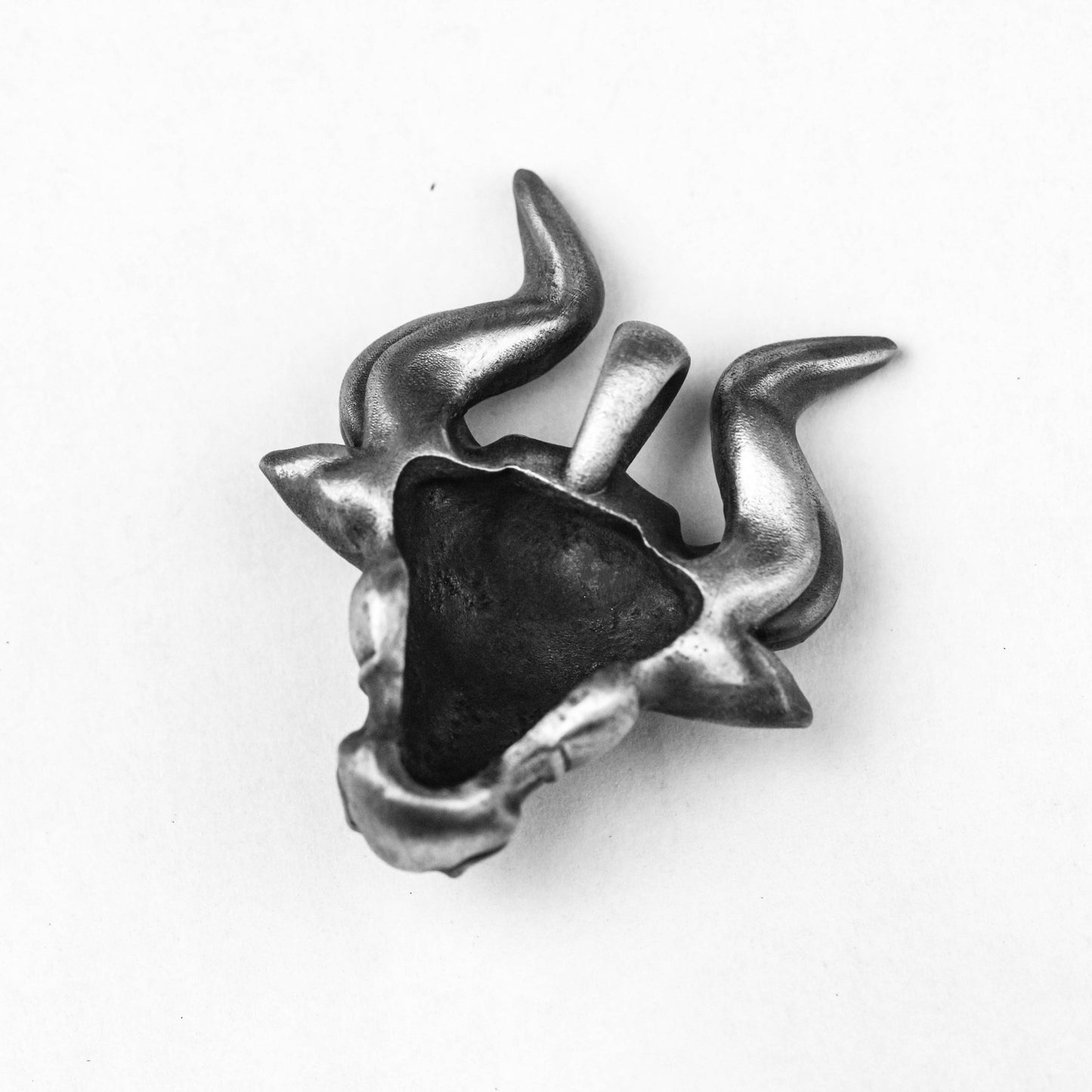 925 silver bull head pendant, oxidized taurus necklace, men's jewelry, bull head pendant, animal lover jewelry, gift for him