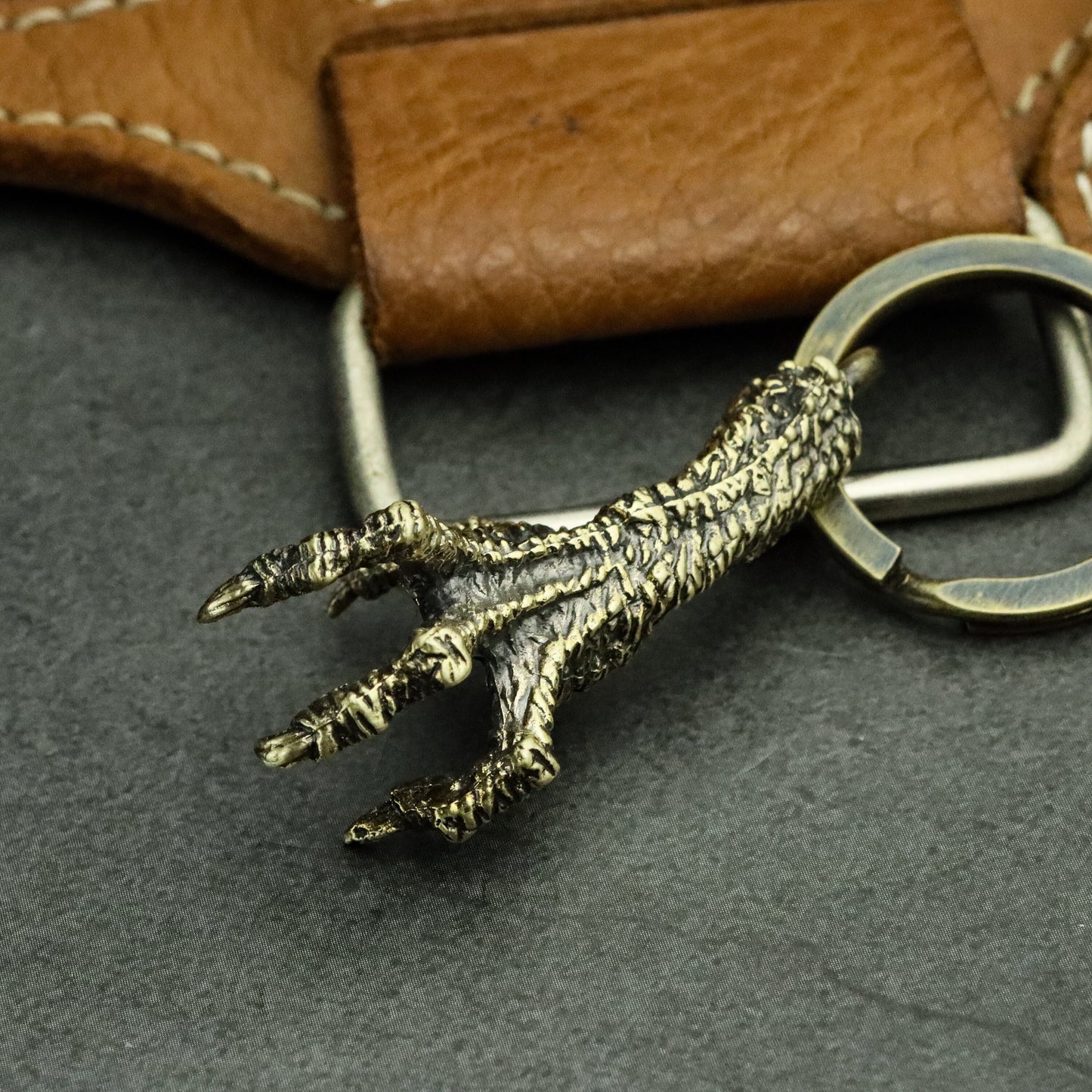 Eagle claw keychain, dragon claw brass jewelry, Handmade daily small accessories-Craftsmen made