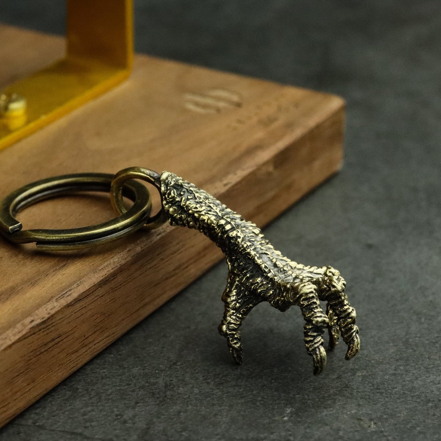 Eagle claw keychain, dragon claw brass jewelry, Handmade daily small accessories-Craftsmen made