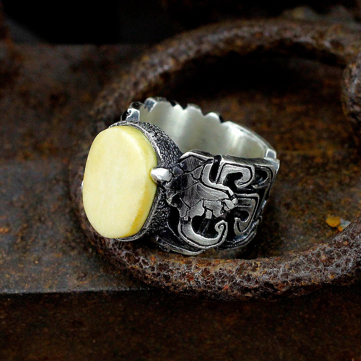 Inlaid antler 925 Silver ring, bone brass ring, gluttonous monster texture personalized ring gift-Craftsmen made