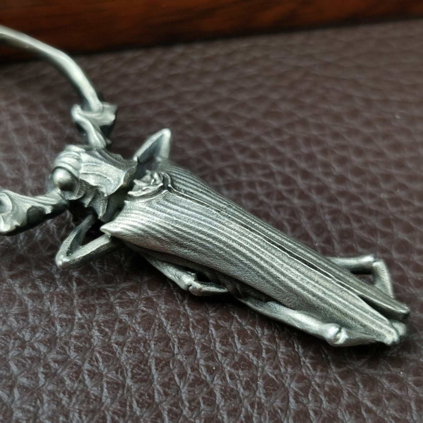 Longhorn pendant