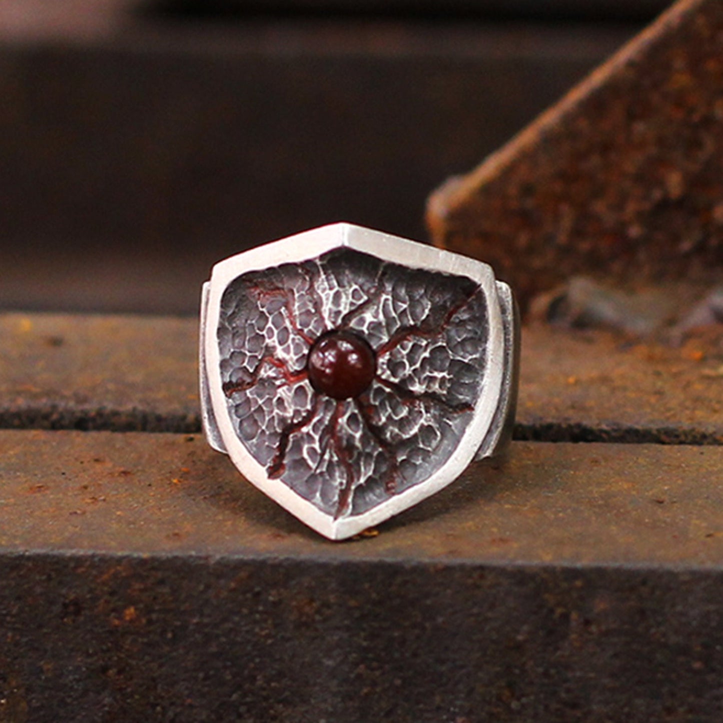 Shield Ring exquisite 925 silver ring,925 silver ring,Inlaid red agate ring,Hammered Ring,Textured Ring,Unique Gift-Craftsman made