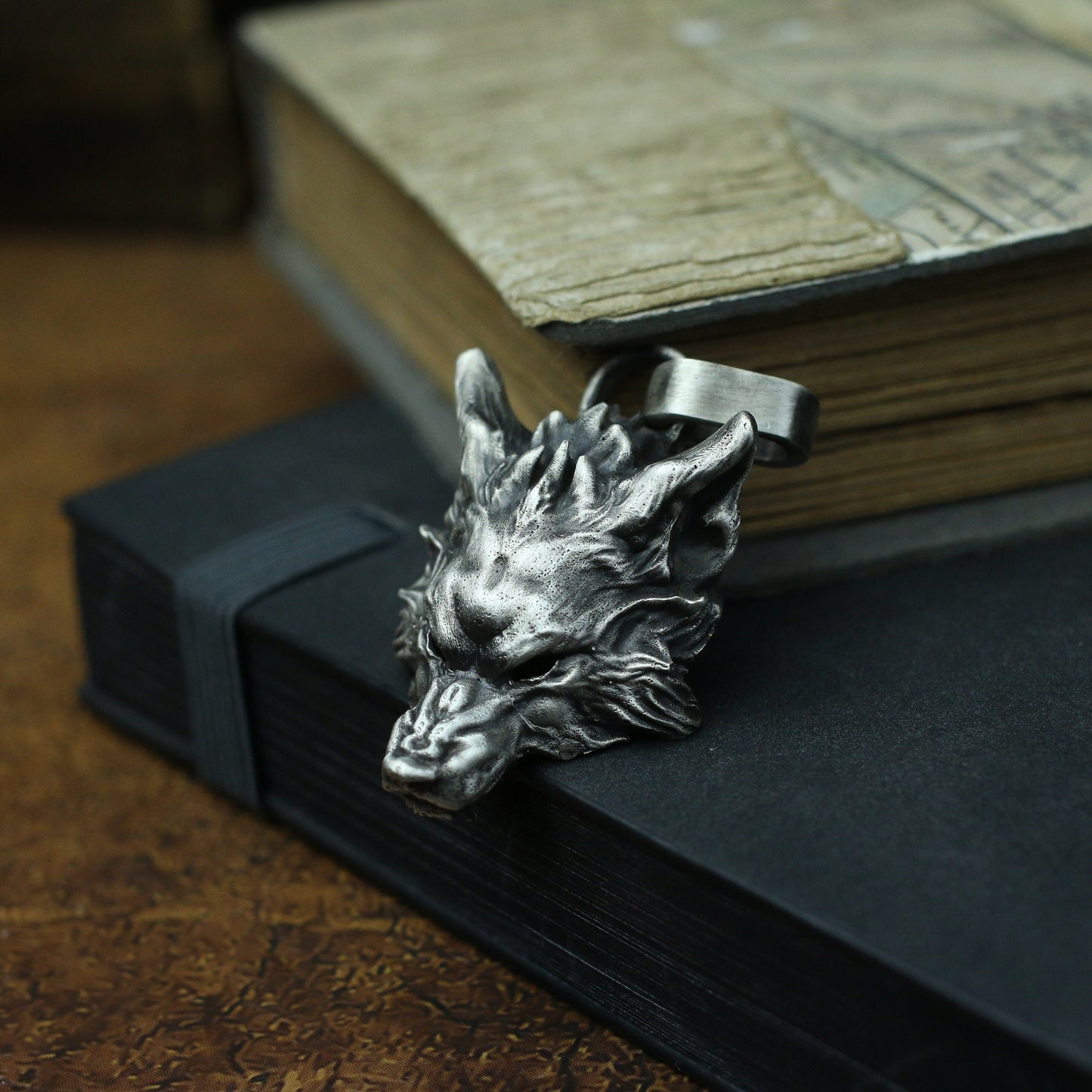 Silver wolf 925 silver Pendant Necklace, wolf king wild wolf jewelry, steppen wolf sterling silver Pendant-craftsman made