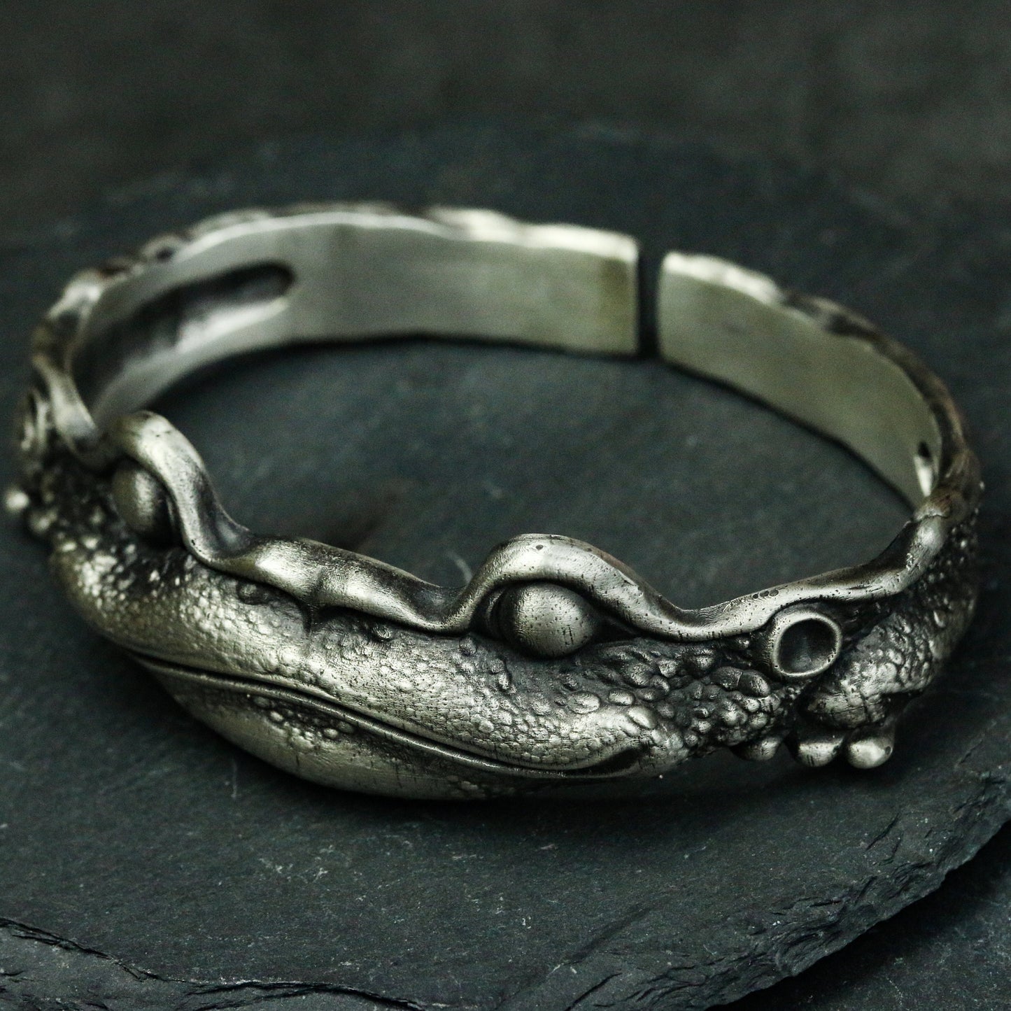 Frog Prince 925 Silver Bangle Bracelet,Silver Frog Bangle,Animal Spirit Bangle,Streetwear Bangle,Creative Bangle - Craftsman made