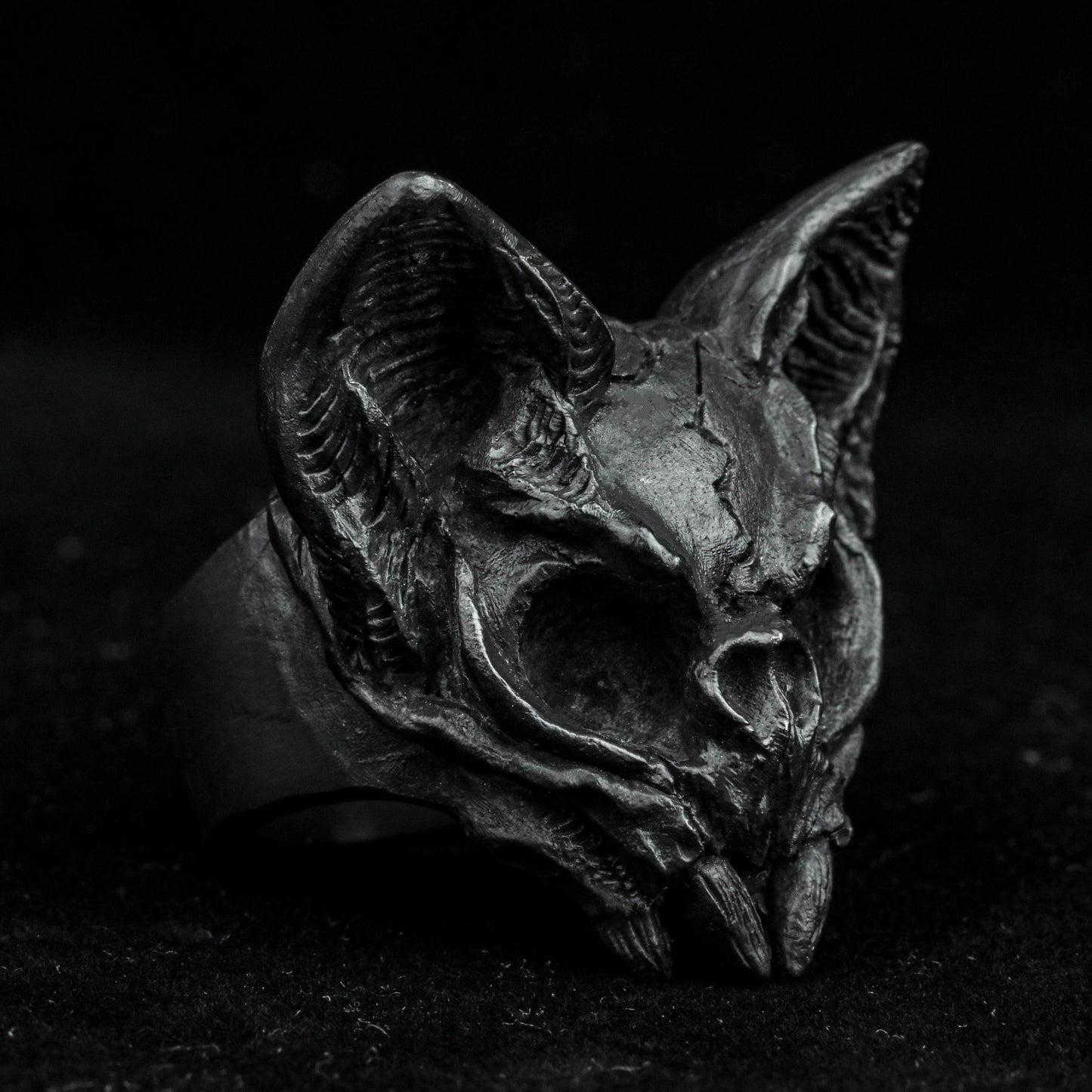 Skull Ring-Animal Skull Ring, Punk Rock, Satanic Jewelry, Rebellious Equipment, Gothic Ring, Bat skull, Long Tooth Skull, Handmade Jewelry