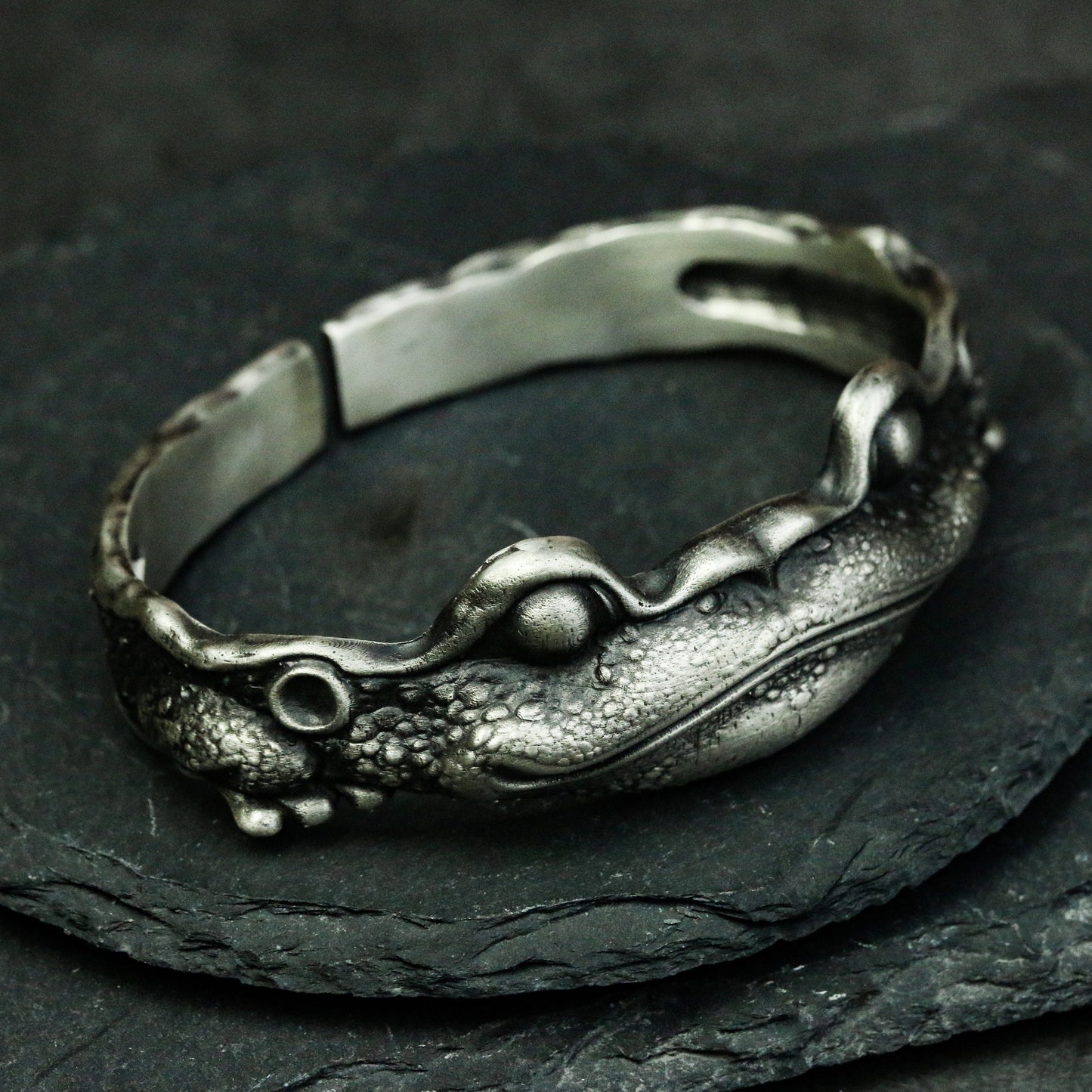 Frog Prince 925 Silver Bangle Bracelet,Silver Frog Bangle,Animal Spirit Bangle,Streetwear Bangle,Creative Bangle - Craftsman made