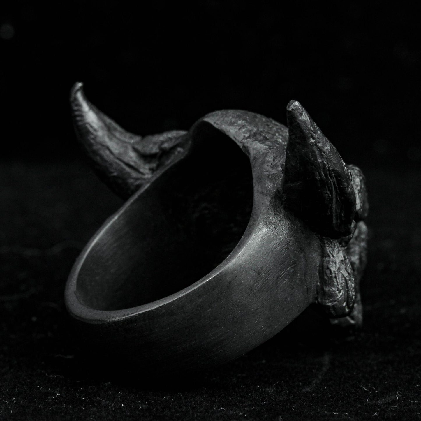 skull ring, Horn Devil Silver Skull Ring-Gothic style handmade sterling silver ring