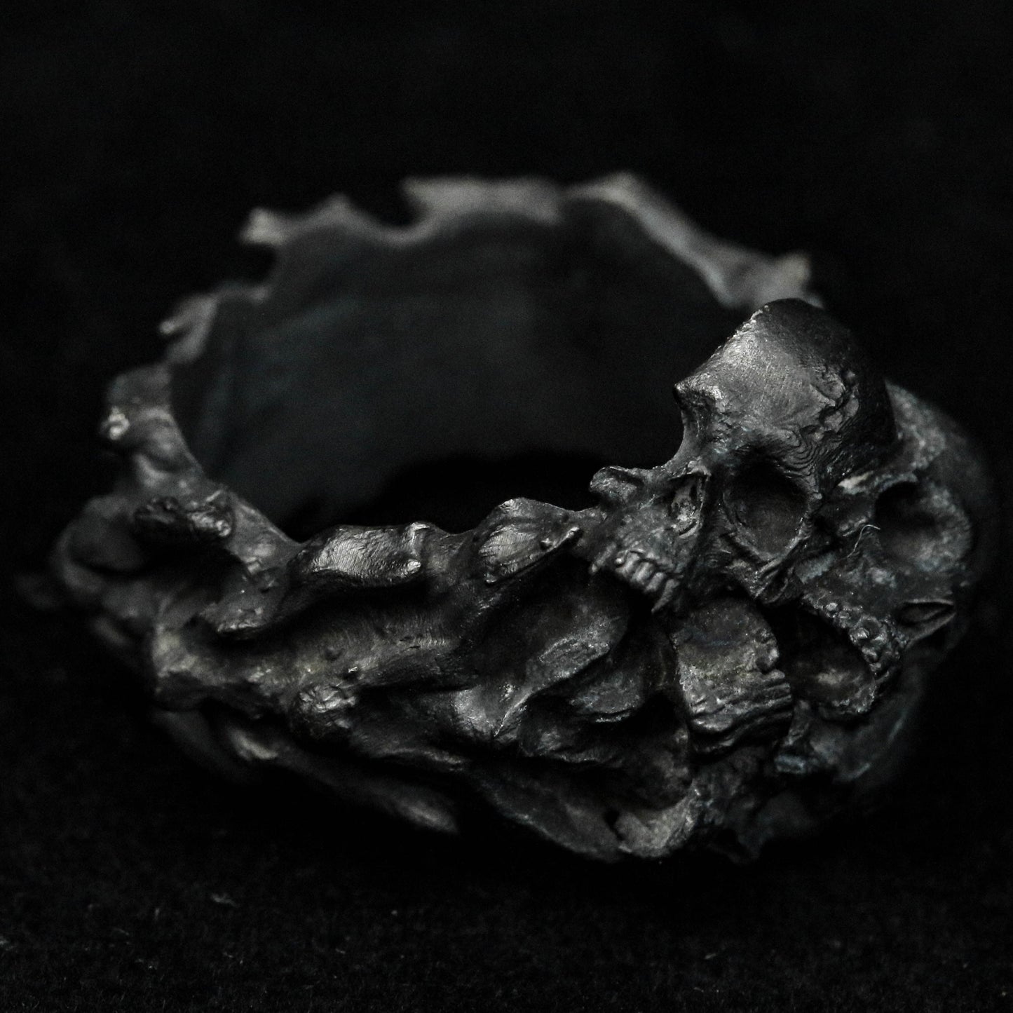 Adjustable Skull Ring-Silver Skull Ring-Gothic Ring-Halloween Ring-Silver Skull Ring-Silver Unisex Ring, Three Skull Spine Ring