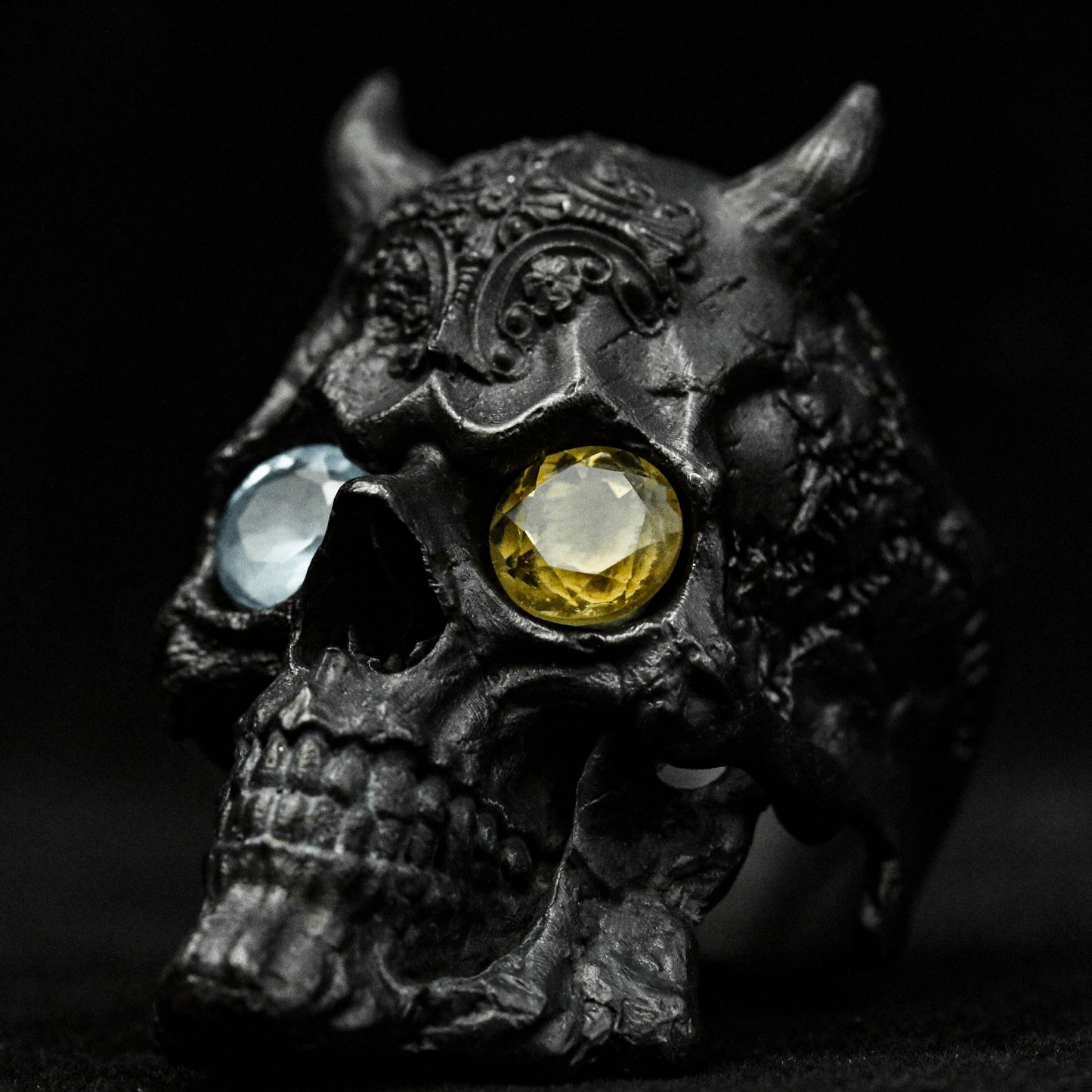 Skull inlaid eye ring, Silver skull ring, Inlaid eye ring, 925 silver skull ring, Textured Skull Ring, Full jaw inlaid eye ring