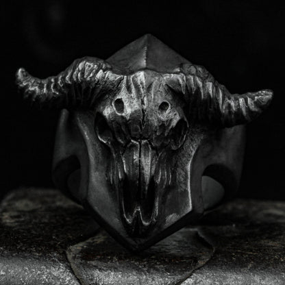 devil horns skull ring, evil god ring, sheep skull ring, Pan Shen Ramanimal skull horn, Gothic ring, Vintage ring handmade jewelry