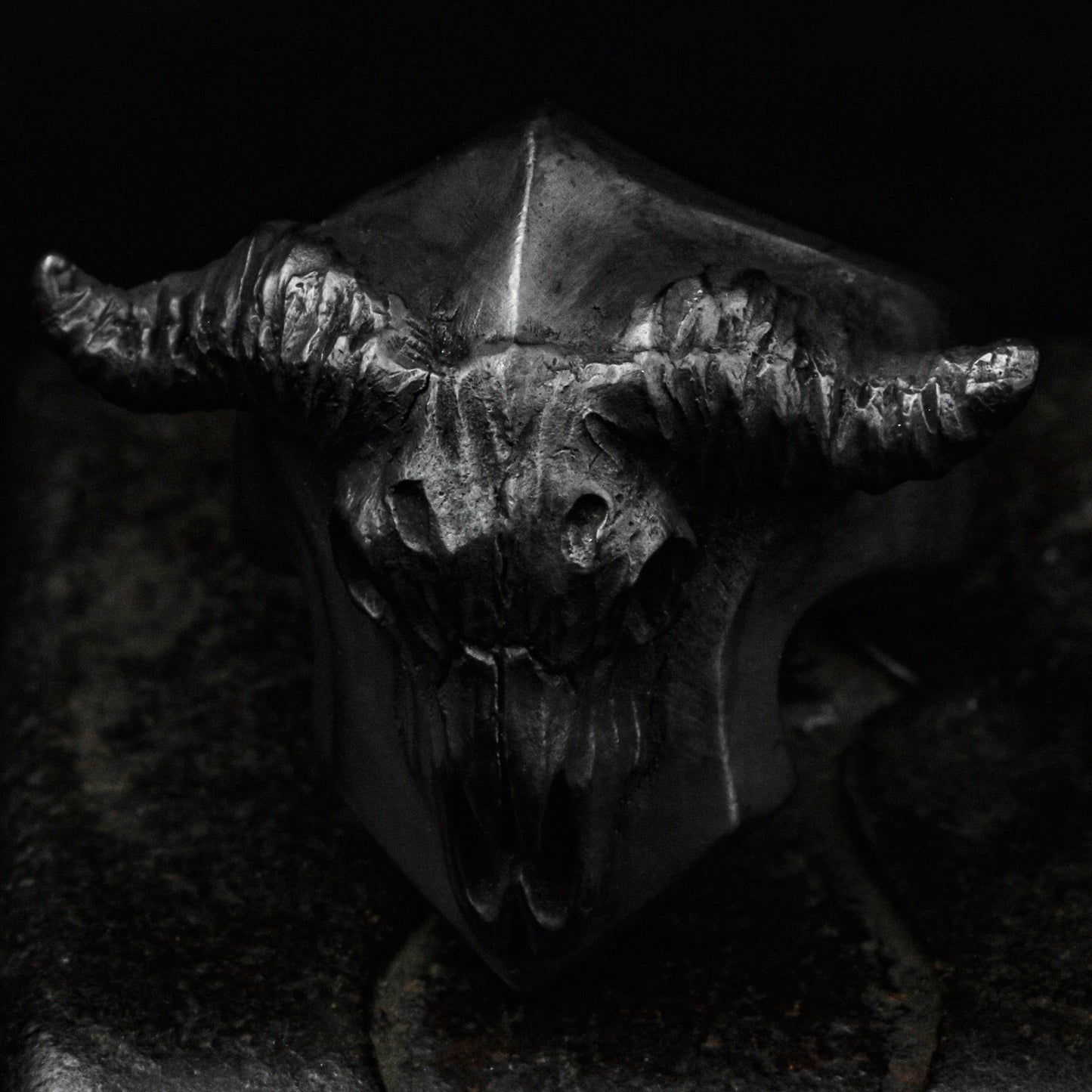 devil horns skull ring, evil god ring, sheep skull ring, Pan Shen Ramanimal skull horn, Gothic ring, Vintage ring handmade jewelry