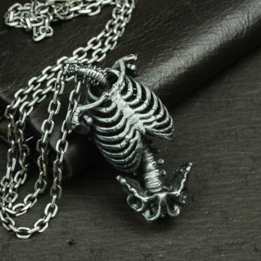 Human skeleton 925 silver necklace pendant, anatomical necklace pendant, 925 silver accessories, bone personality necklace pendant