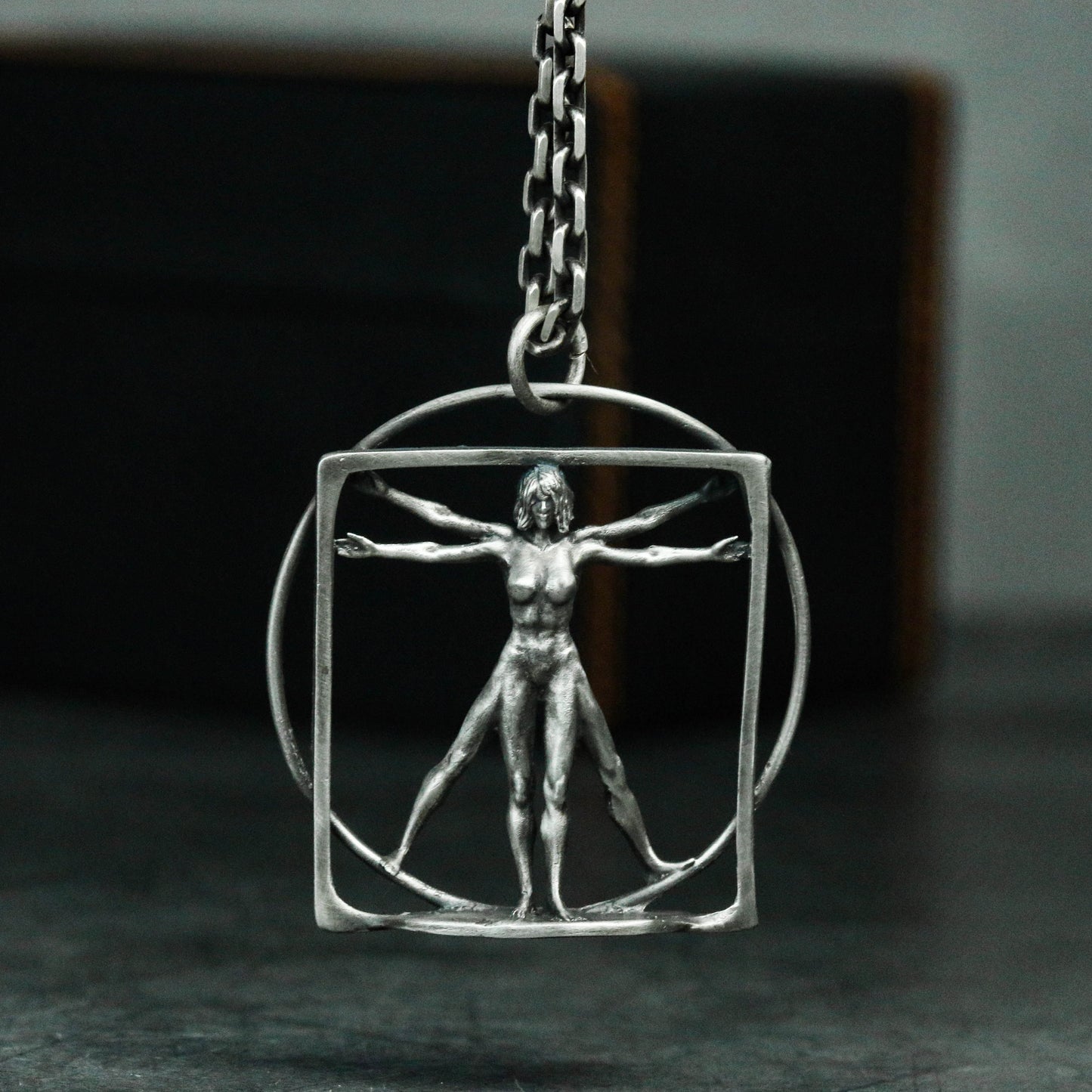 Da Vinci Vitruvian Man 925 Silver Pendant Necklace, Female Uomo vitruviano, Artist Silver Pendant, Human Pendant