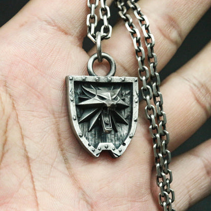 Wolf Head Shield 925 Silver Necklace Pendant, Silver Accessories, Silver Wolf Personality Necklace Pendant-craftsman made