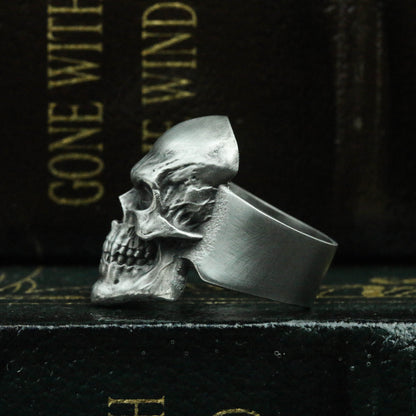 Patriotic Skull Signet Ring - Artisan-Crafted 925 Silver Heritage Collection - SATANHORN