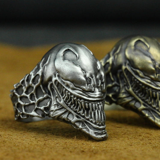 Symbiosis Skull Ring - Handcrafted 925 Silver Statement Jewelry for Men - SATANHORN