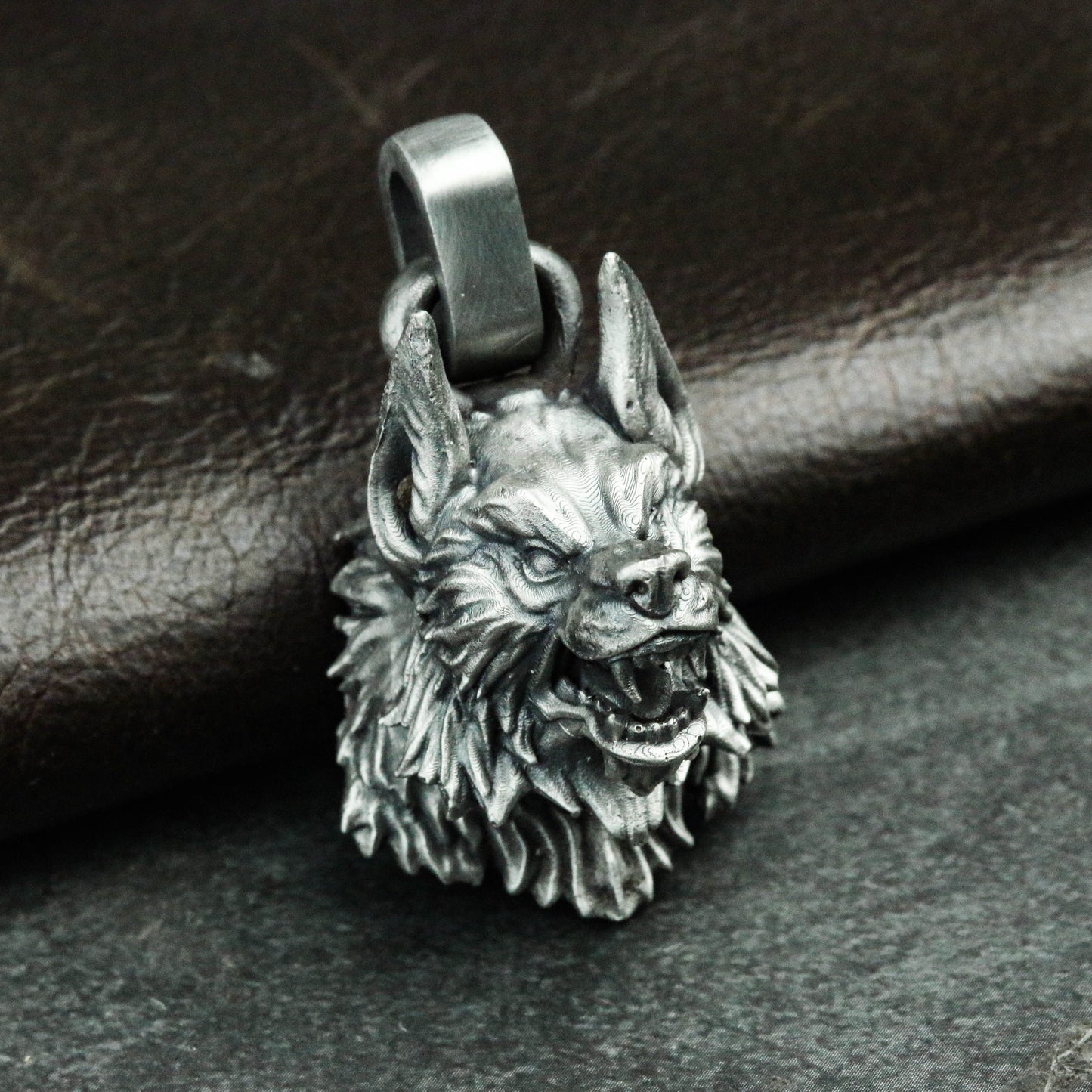 Wild wolf king 925 silver Pendant Necklace, Prairie wolf jewelry, Steppen wolf sterling silver Pendant-craftsman made