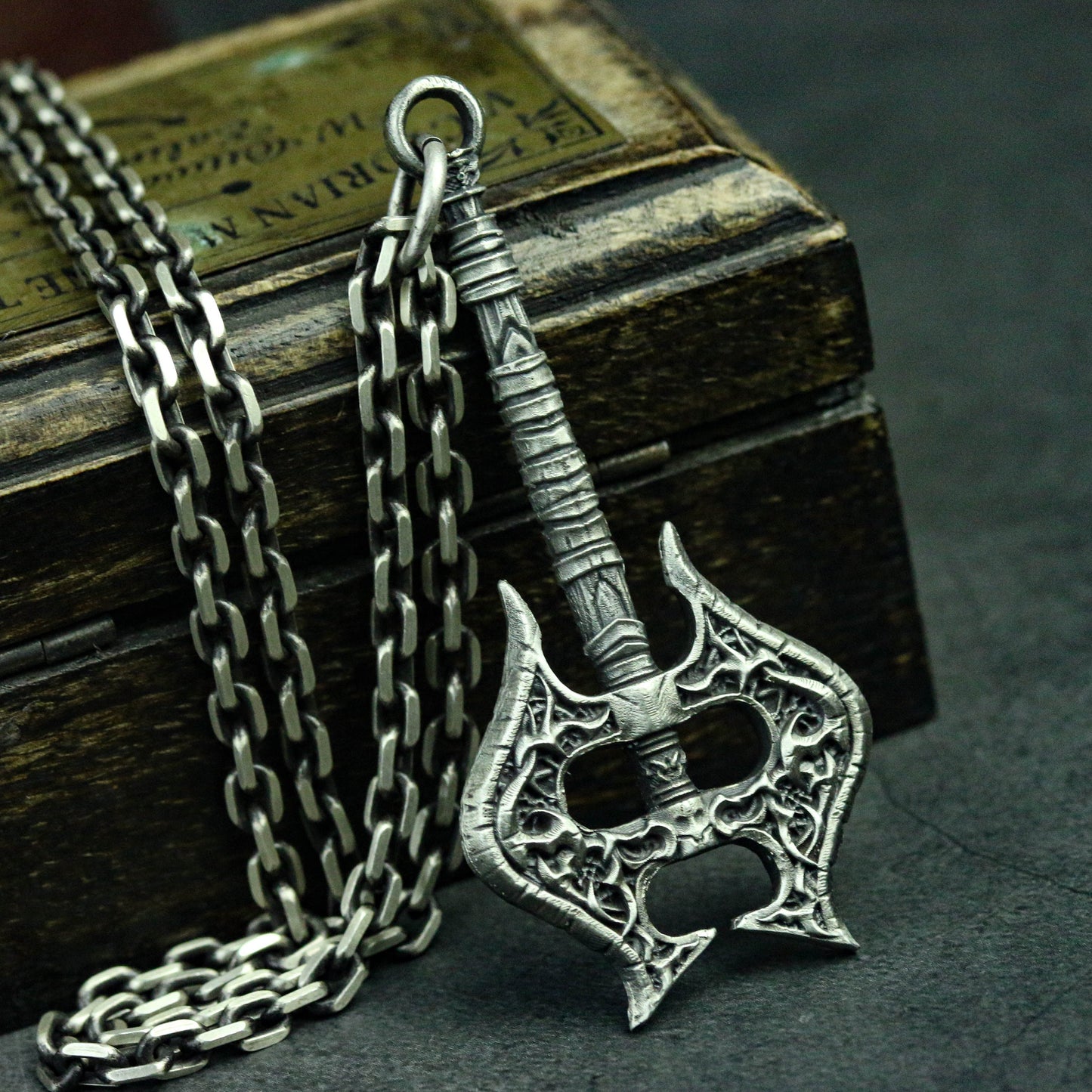 Viking Battle Axe Necklace, Mjolnir Necklace, Thors Hammer Axe, Double Axe Pendant, Viking Warrior Pendant, Norse Jewelry, Amulet Necklace