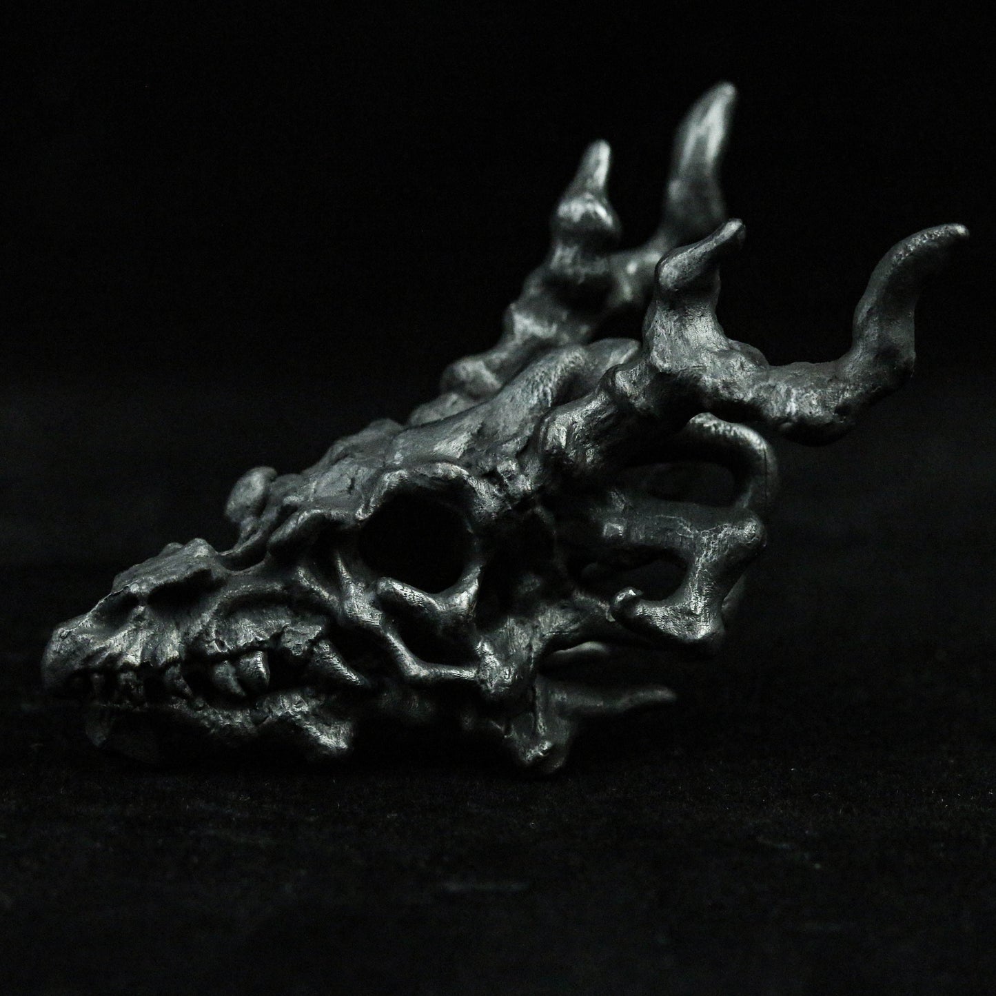 925 Sterling Silver Dragon Pendant Brass Bone Pendant Bone Pendant Skull Gothic Raptors New Creative Handmade Hollow Bone Dragon Head