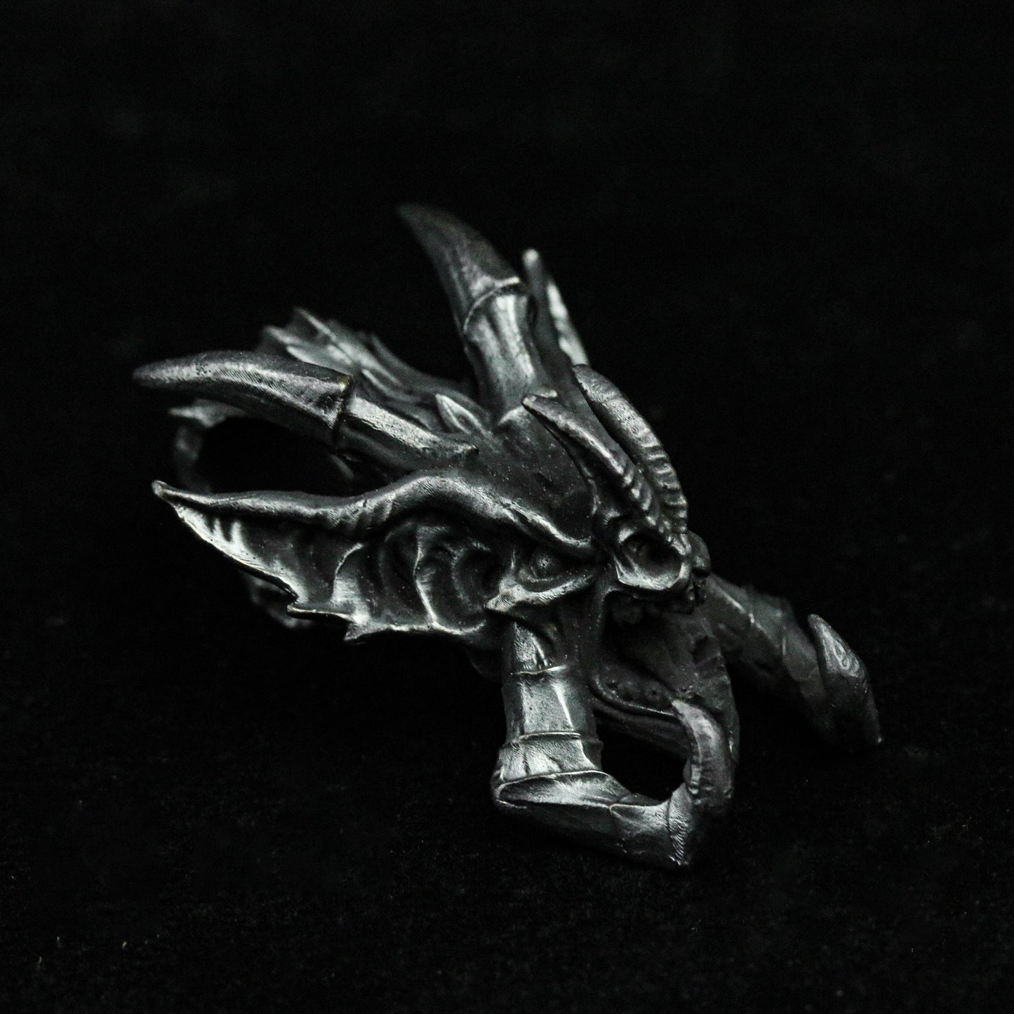 Vampire Stone Statue Silver Pendant Devil Horn Dragon Head 925 Sterling Silver Pendant Animal Brass Personality Skull Pendant Retro