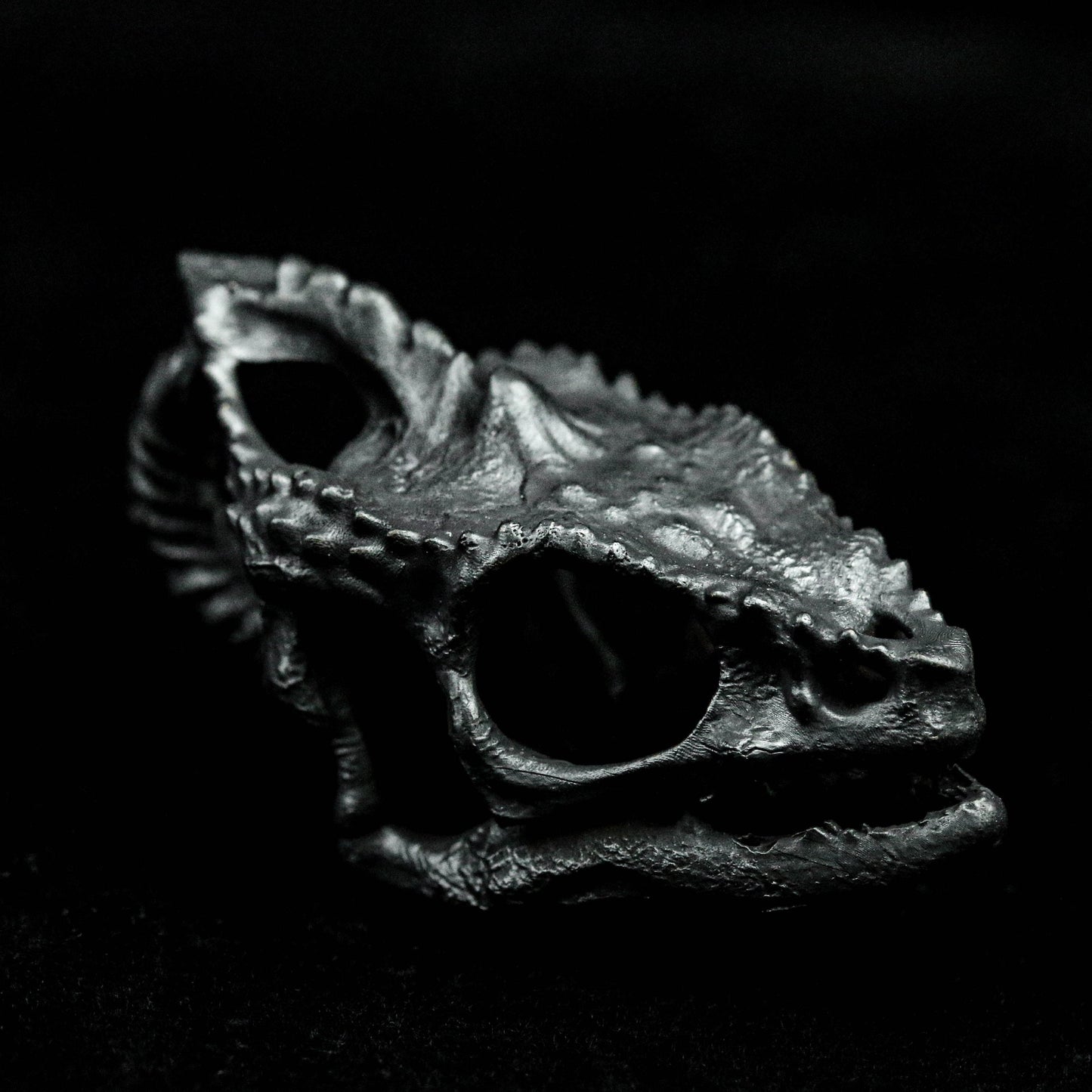 Chameleon Silver Pendant Skull Brass Pendant Carved Jewelry Large Dragon Head Antique Collectibles Exhibits Three-dimensional Ornaments