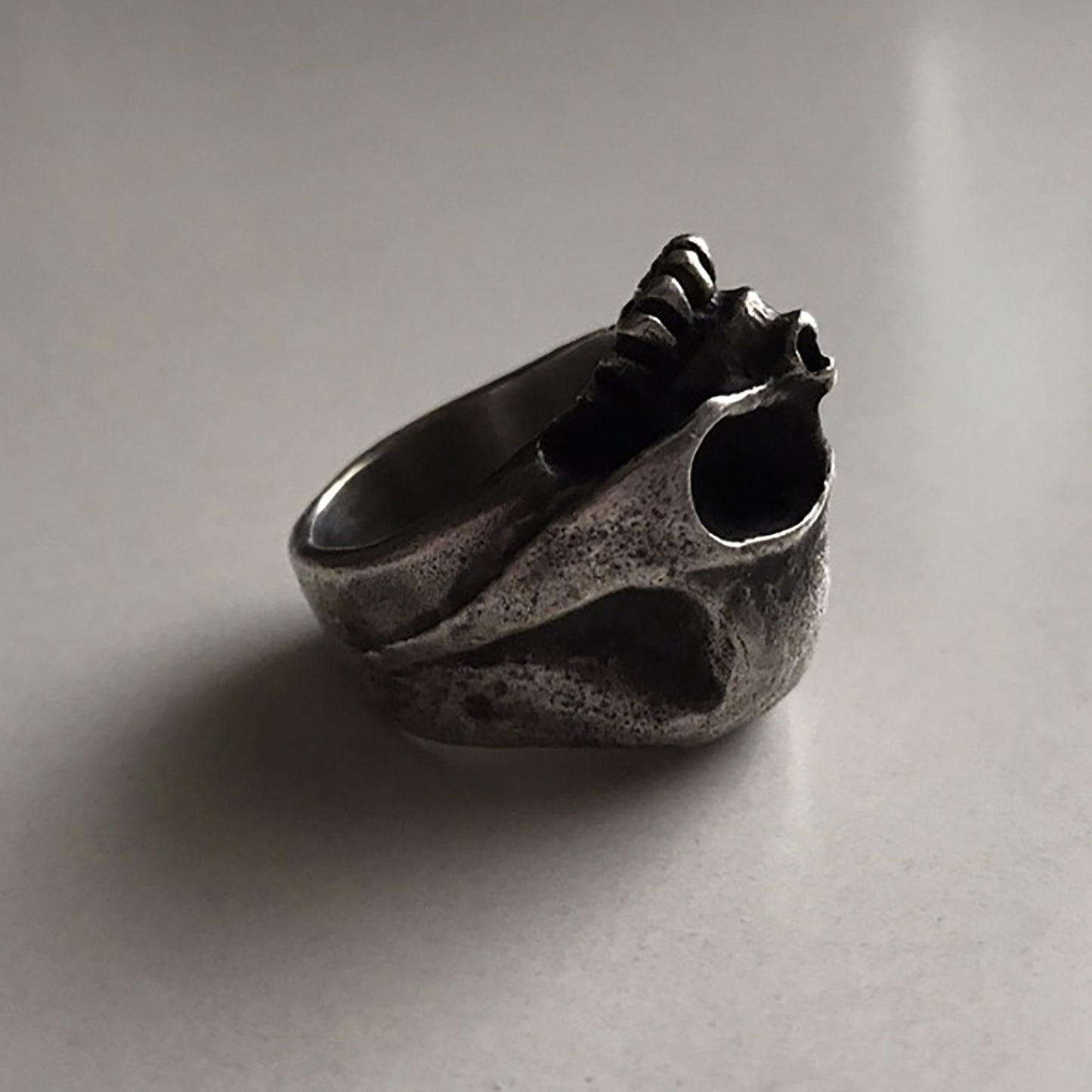 925 sterling silver Skull ring, skull jewelry, sterling silver ring, avant-garde jewelry, silver skull ring