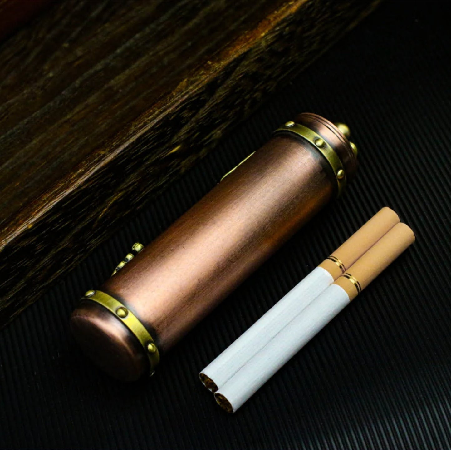 Brass cigarette case, metal retro cigarette case, personalized indie cigarette case, make people shine!