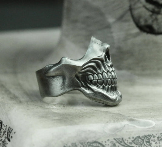 Horror Mask 925 Silver Ring, Gothic Smiley Silver Ring, Disgusting Mask on Finger - SATANHORN