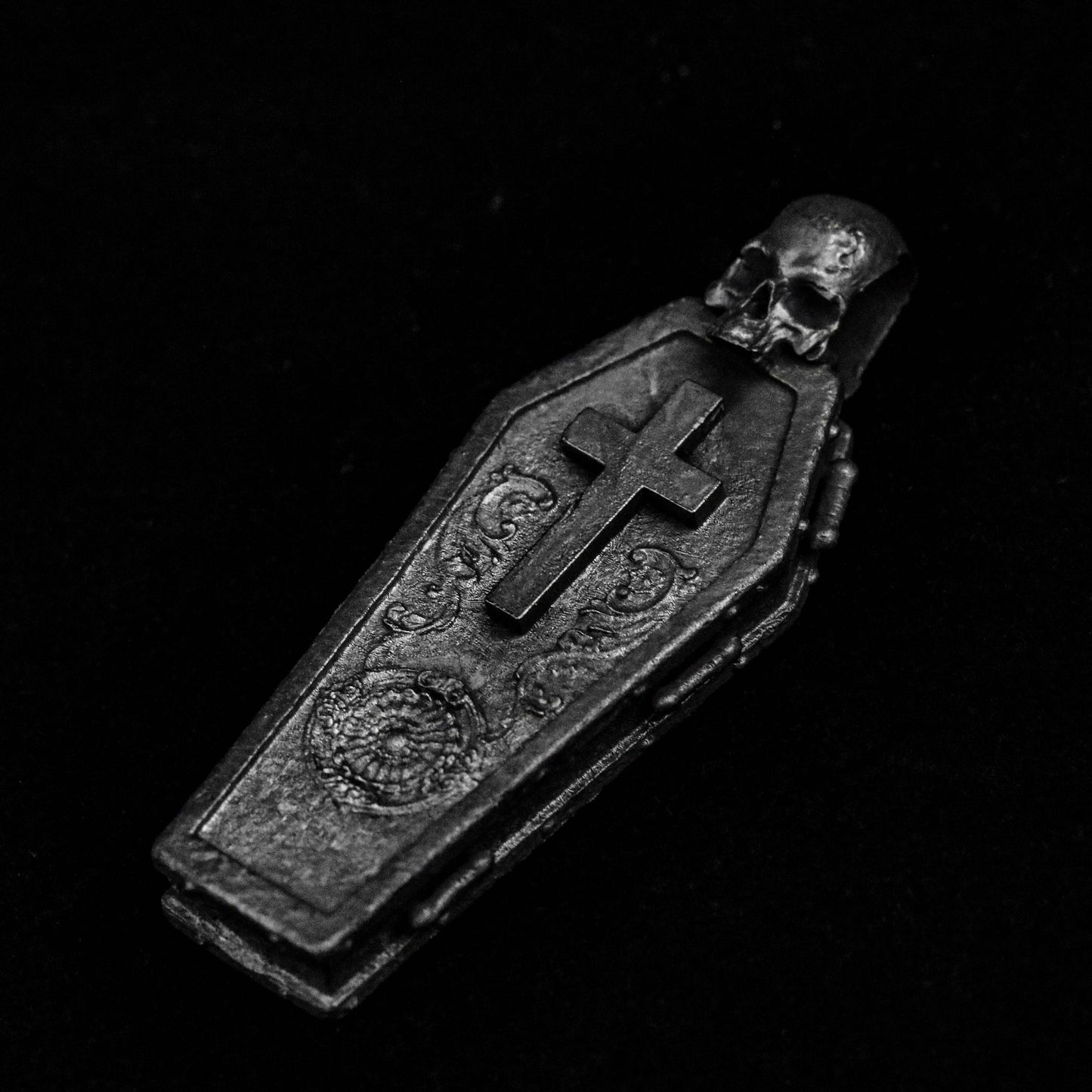 Skull Pendant Holy Coffin Brass Cross 925 Silver Pendant European and American Style Mascot Totem