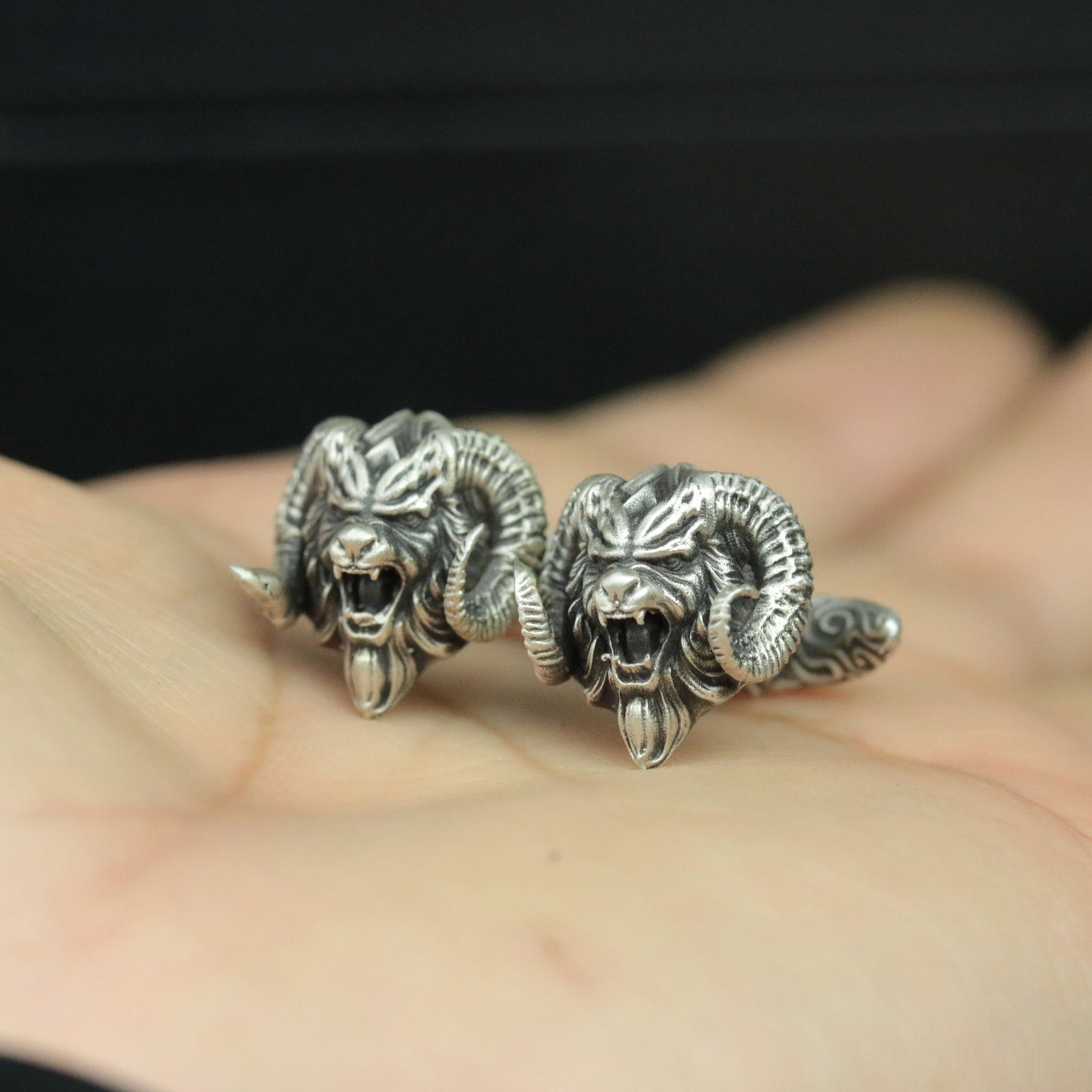 925 silver divine beast white zephyr lion head ram head cufflinks, men's ram cufflinks, silver wedding gift cufflinks