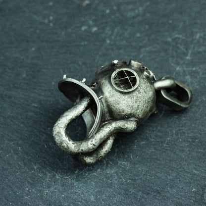 Water Ghost helmet 925 silver pendant necklace, diver silver pendant, cyborg helmet necklace silver pendant silver gift - SATANHORN