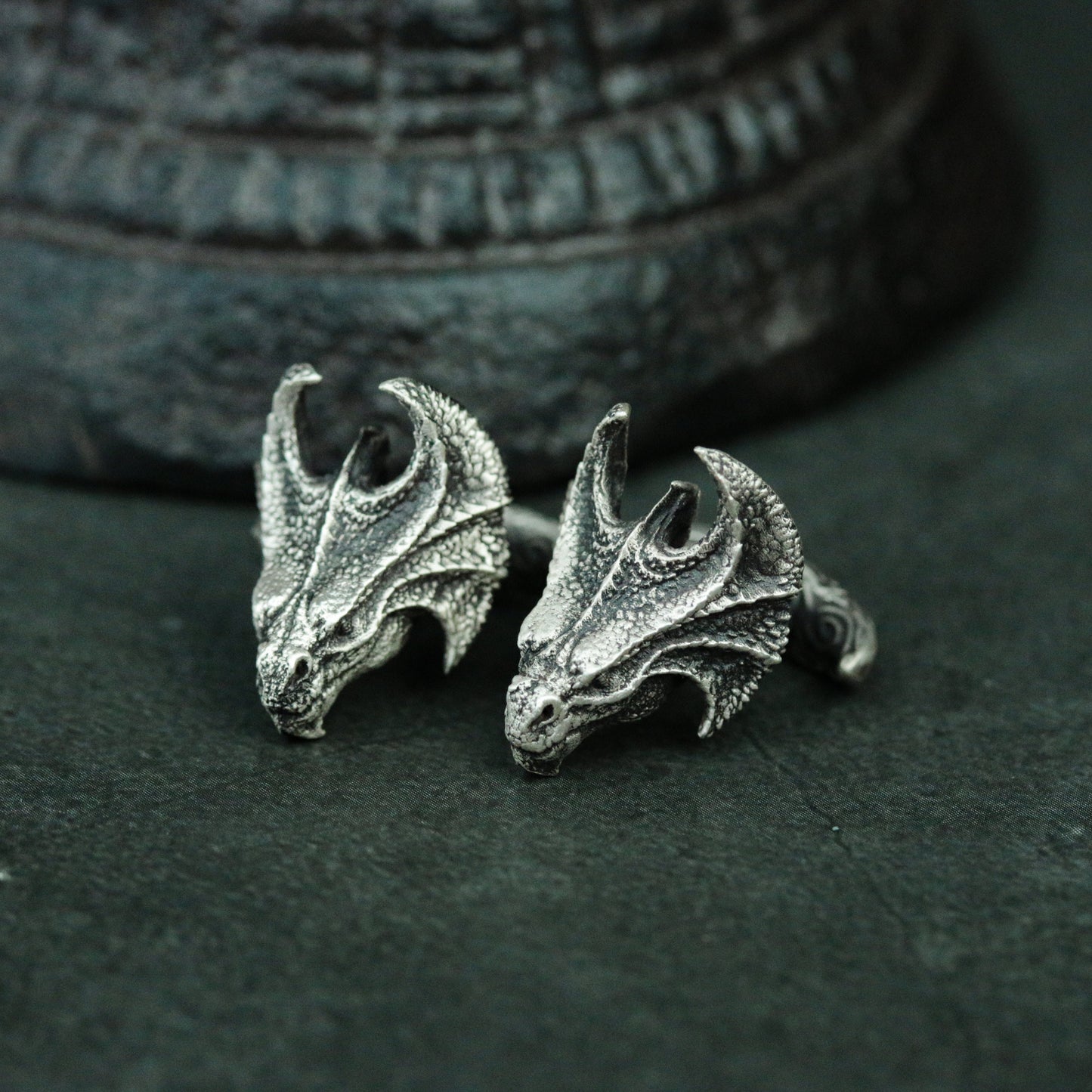 Triceratops cufflinks handmade in 925 silver, silver dinosaur cufflinks accessories, ancient dinosaur personalized cufflinks precious gift